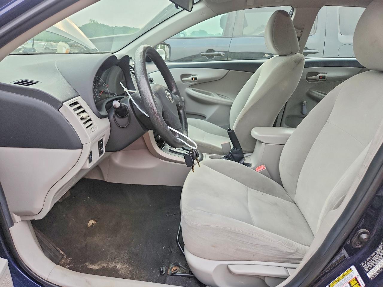 2011 Toyota Corolla Base Синий vin: 2T1BU4EE5BC731928