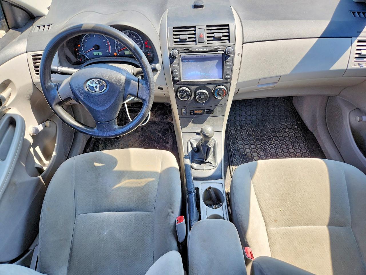 2011 Toyota Corolla Base Silver vin: 2T1BU4EE5BC744808