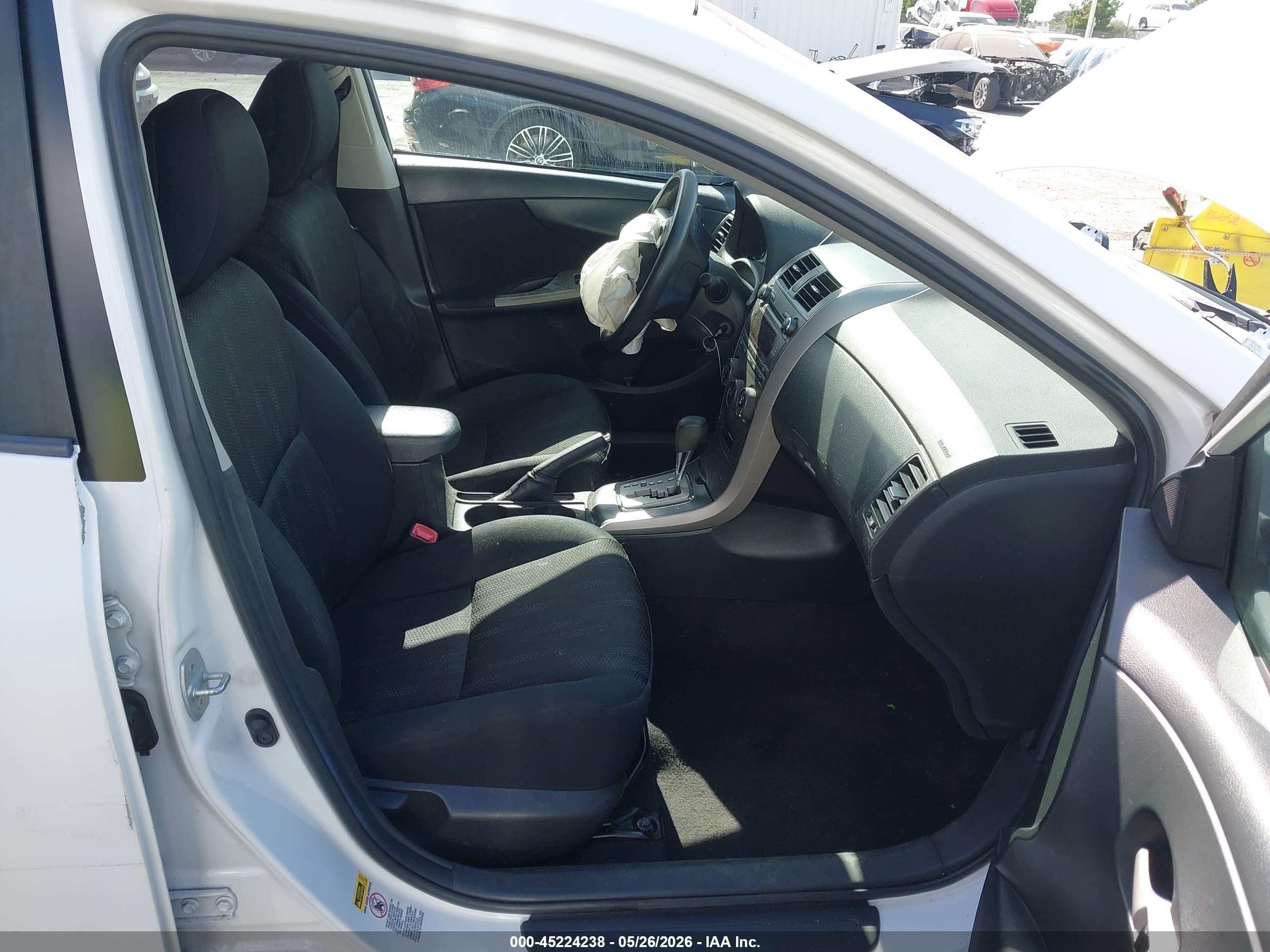 2011 Toyota Corolla S White vin: 2T1BU4EE5BC746087