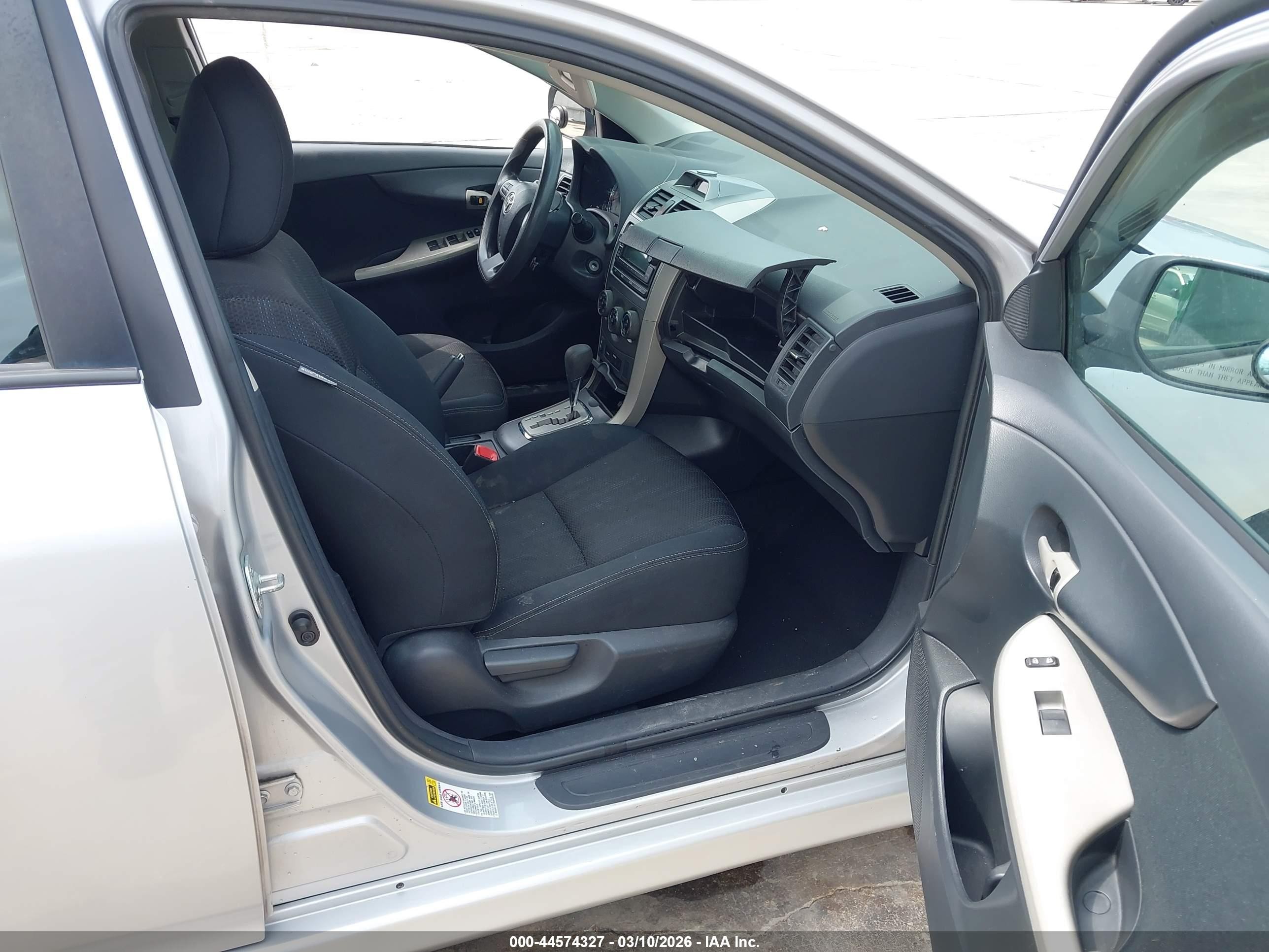 2012 Toyota Corolla S Silver vin: 2T1BU4EE5CC785635