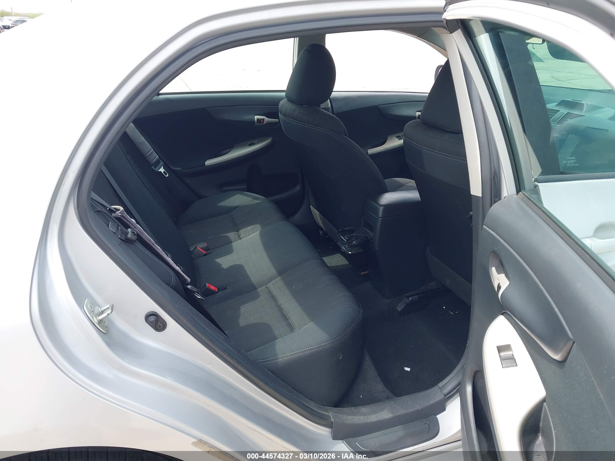 2012 Toyota Corolla S Silver vin: 2T1BU4EE5CC785635