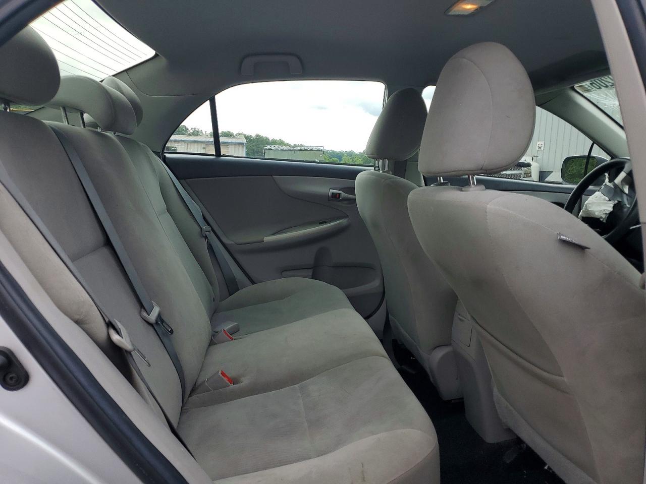 2012 Toyota Corolla Le White vin: 2T1BU4EE5CC840522