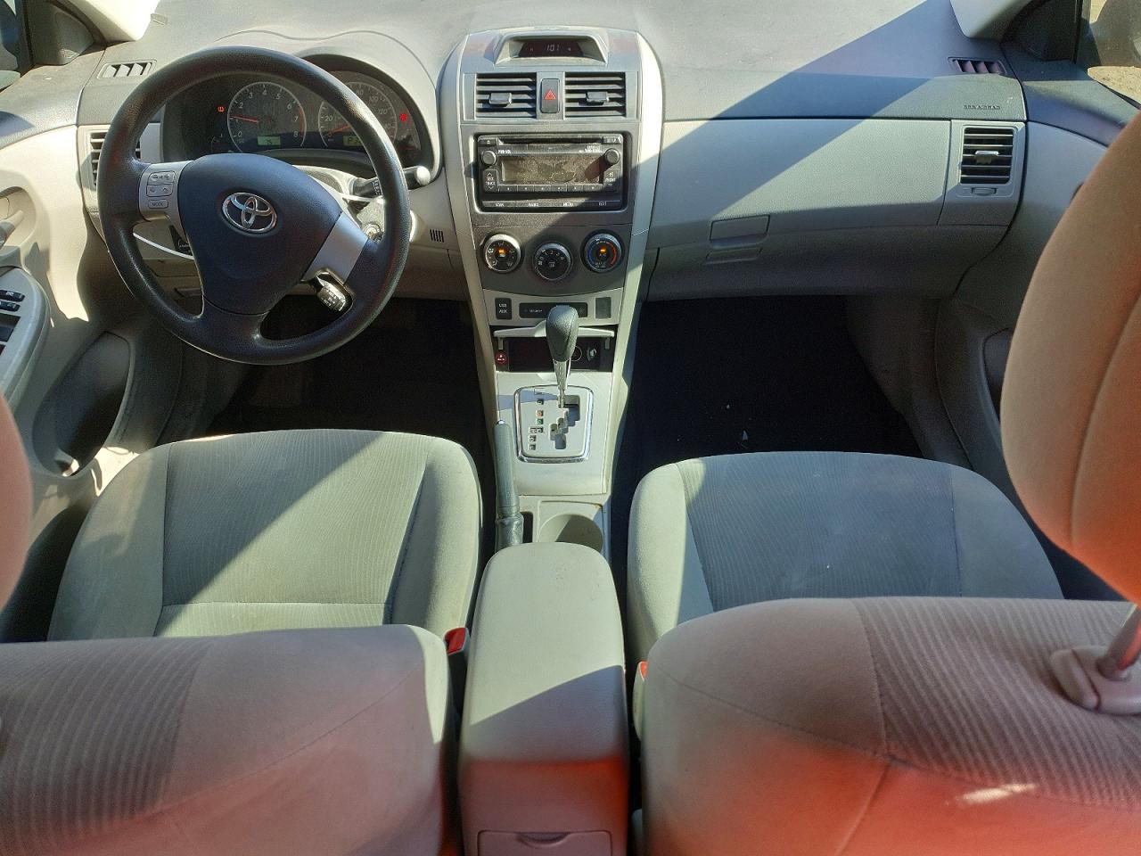 2012 Toyota Corolla Le Red vin: 2T1BU4EE5CC843338
