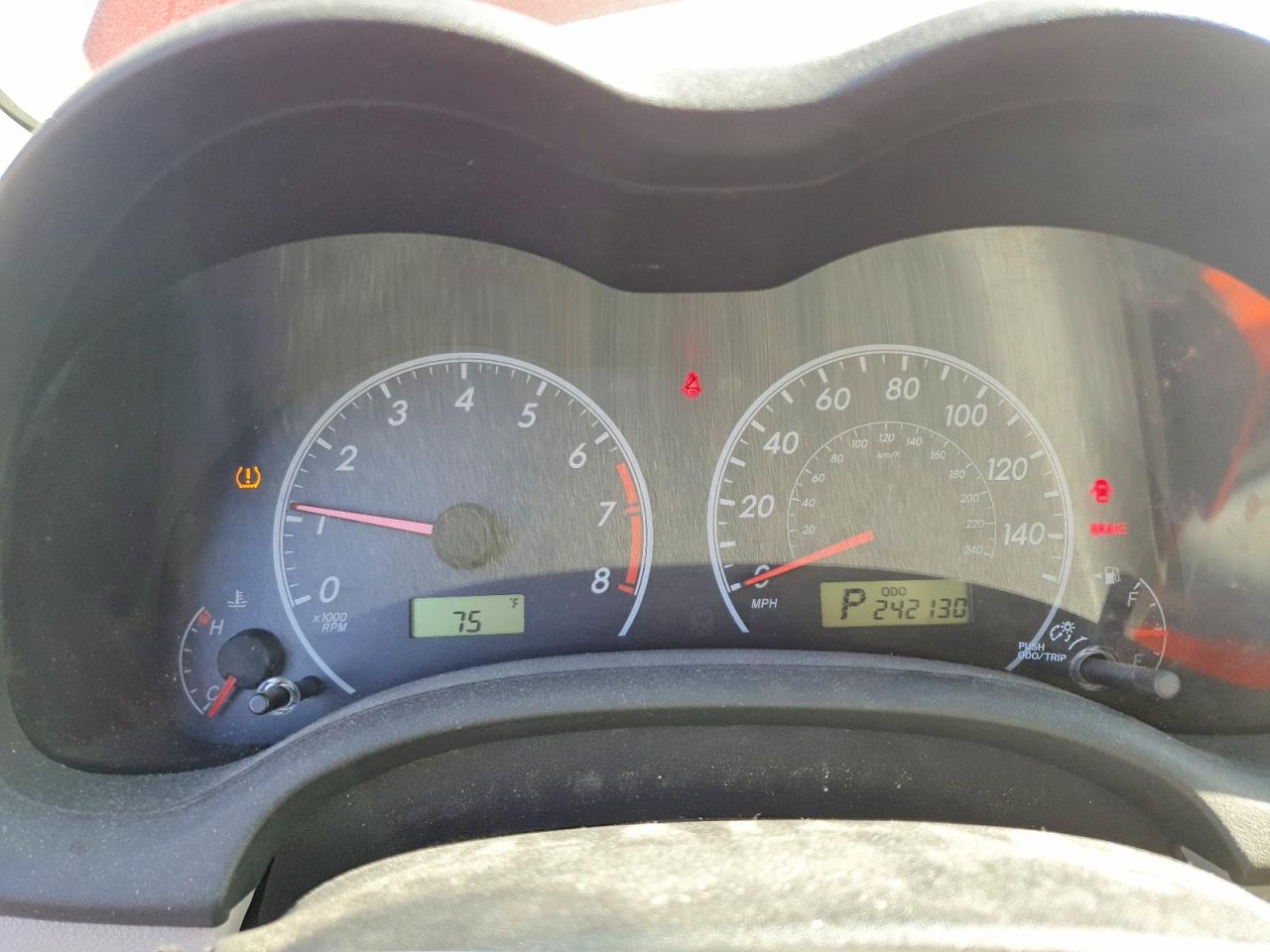 2012 Toyota Corolla Le Red vin: 2T1BU4EE5CC843338