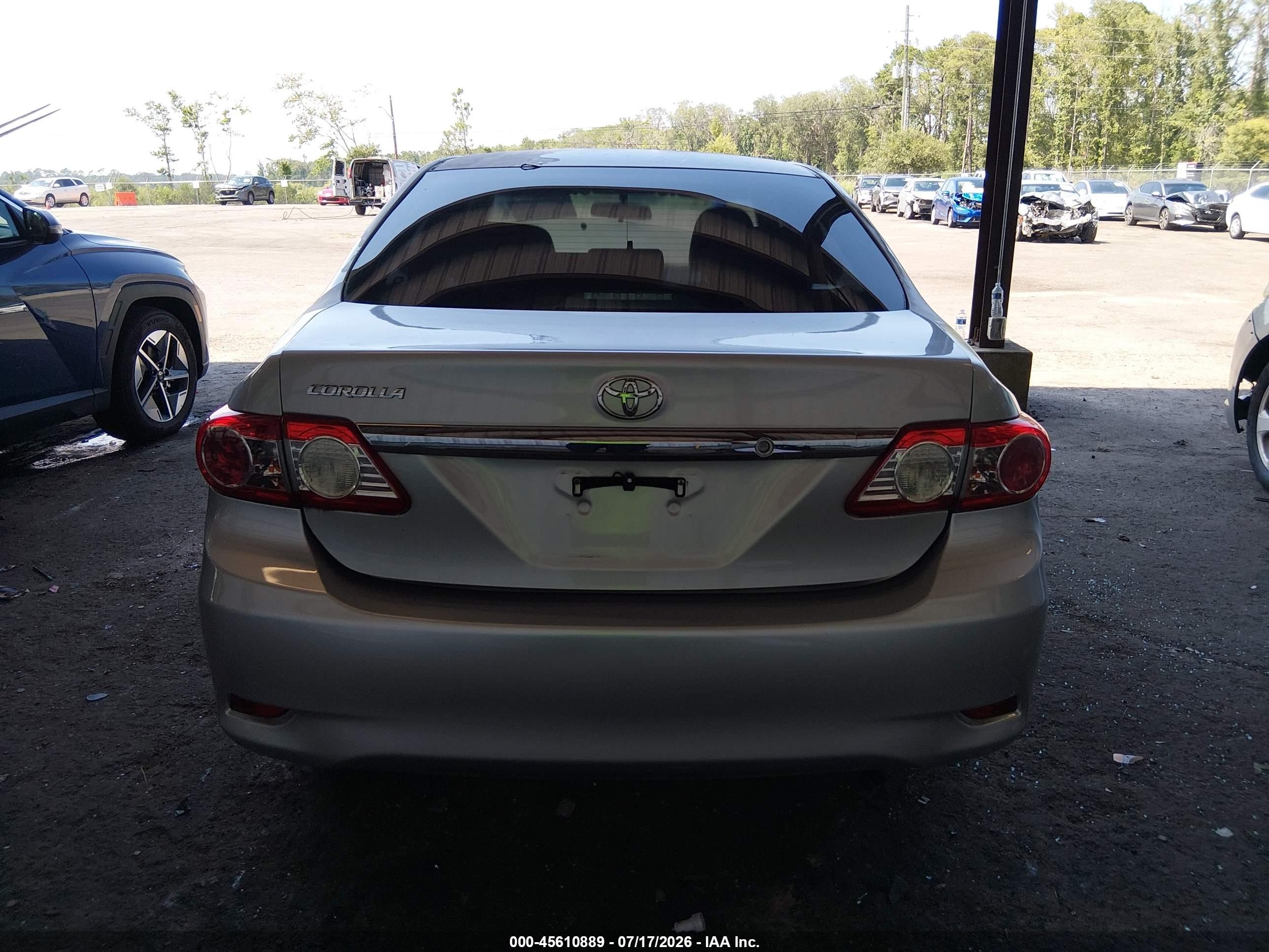 2012 Toyota Corolla Le Silver vin: 2T1BU4EE5CC861841
