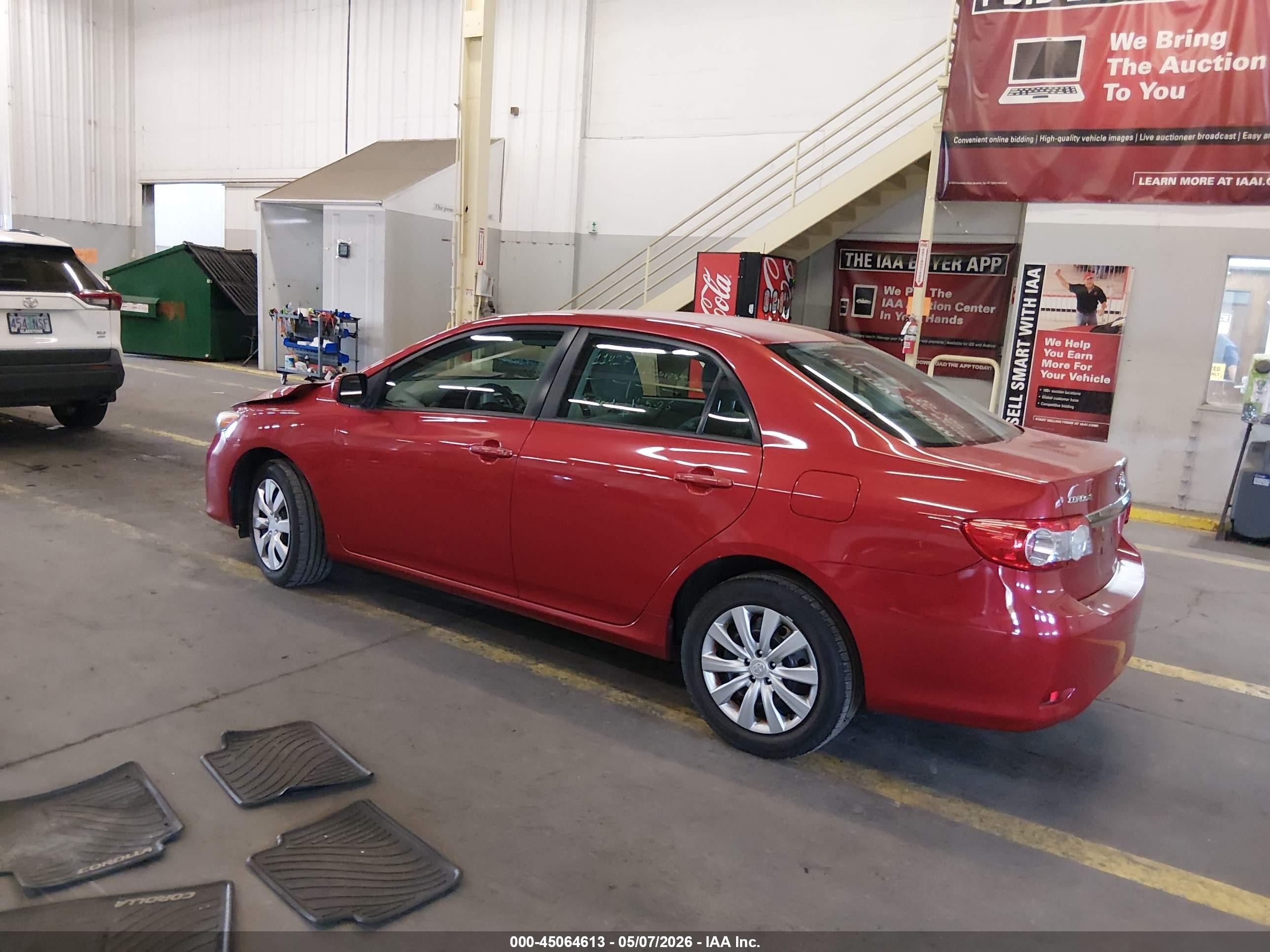 2012 Toyota Corolla Le Red vin: 2T1BU4EE5CC863041
