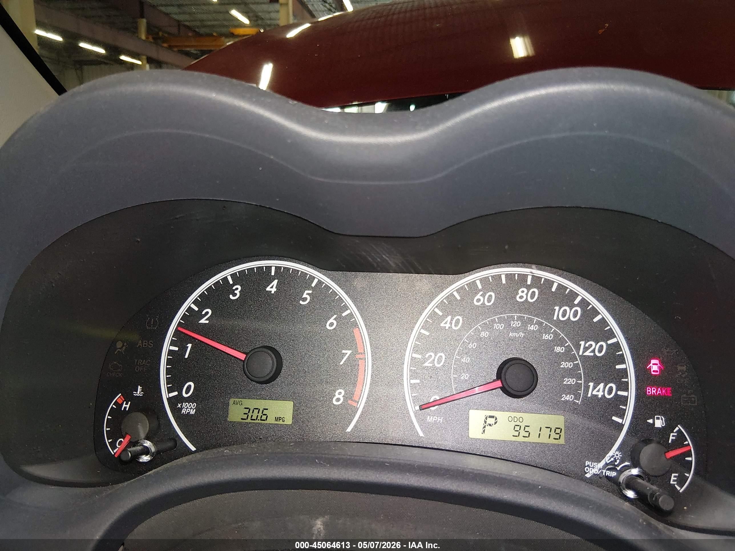 2012 Toyota Corolla Le Red vin: 2T1BU4EE5CC863041