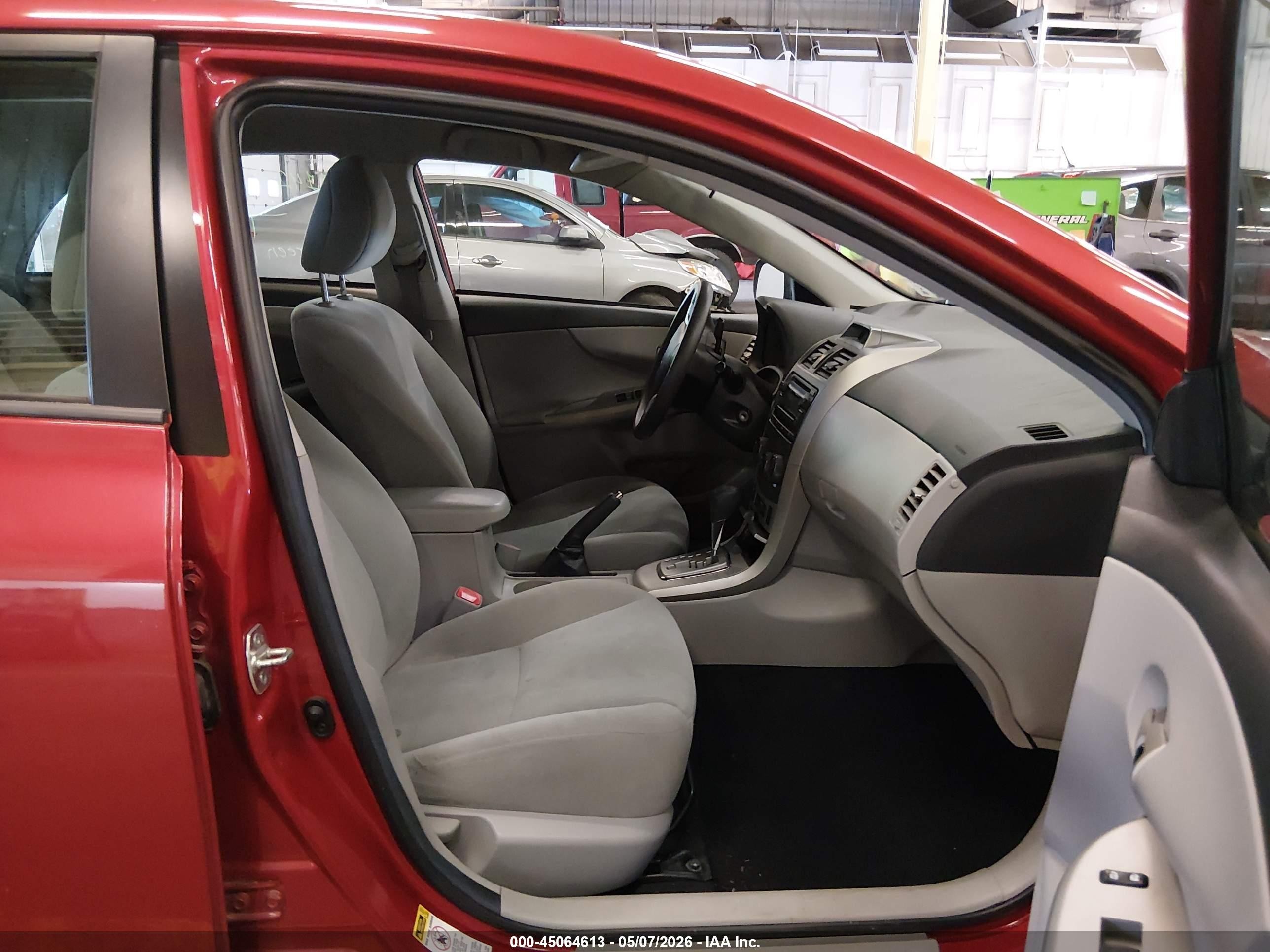 2012 Toyota Corolla Le Red vin: 2T1BU4EE5CC863041