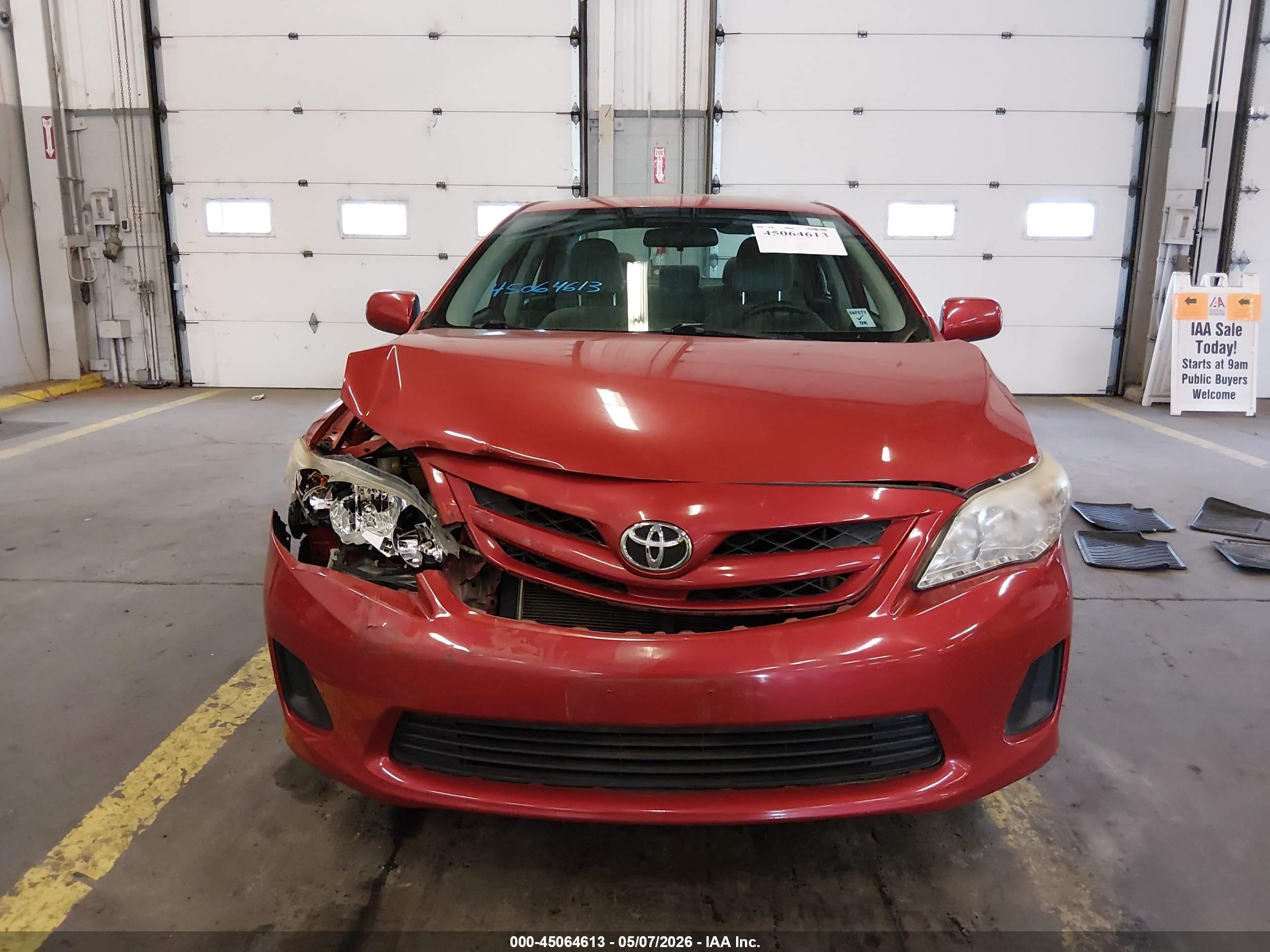 2012 Toyota Corolla Le Red vin: 2T1BU4EE5CC863041