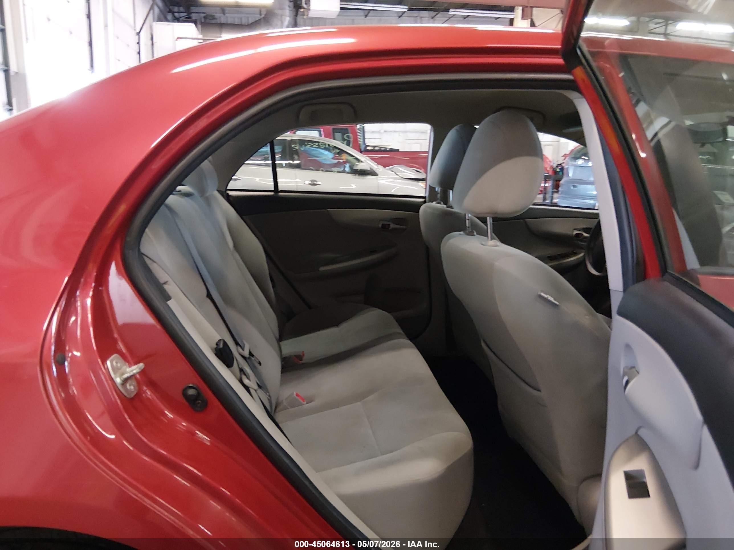2012 Toyota Corolla Le Red vin: 2T1BU4EE5CC863041