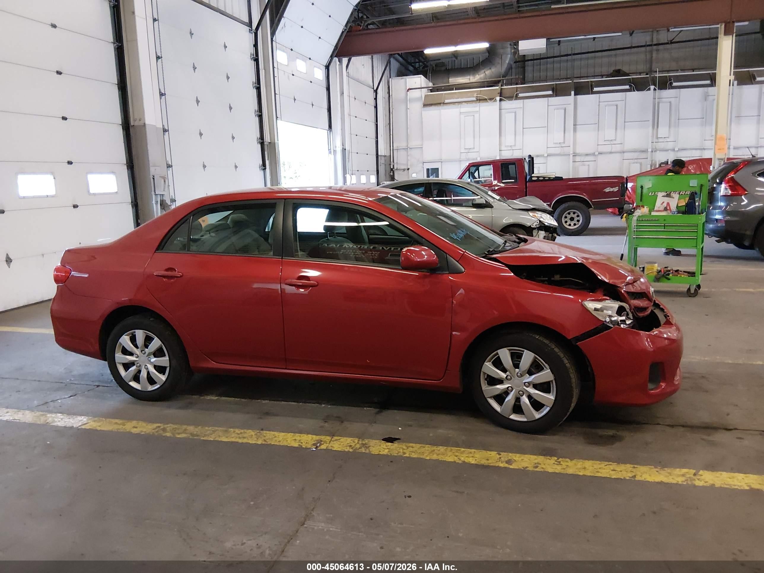 2012 Toyota Corolla Le Red vin: 2T1BU4EE5CC863041