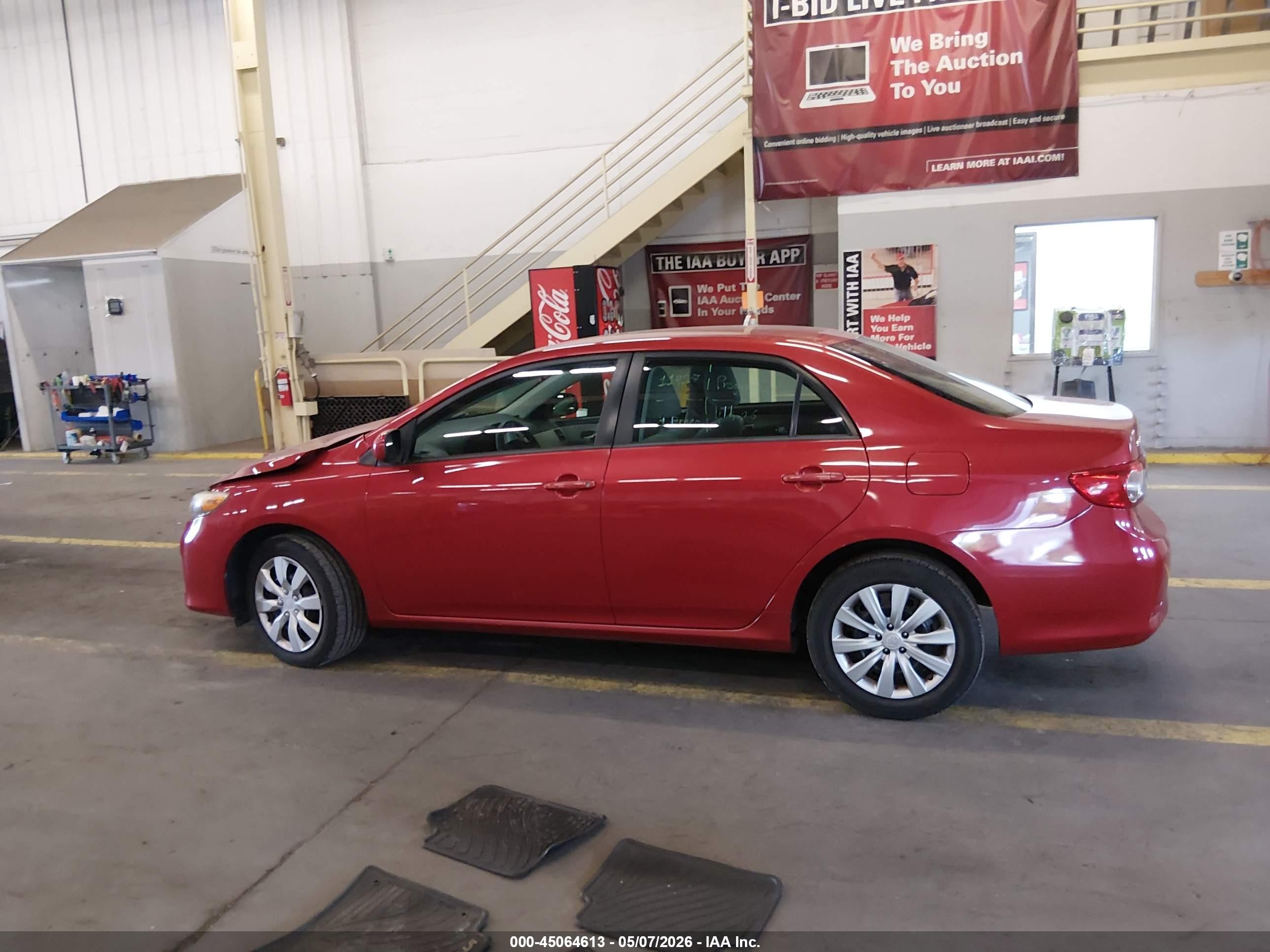 2012 Toyota Corolla Le Red vin: 2T1BU4EE5CC863041