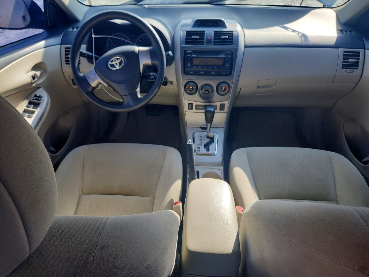 2012 Toyota Corolla Le Gold vin: 2T1BU4EE5CC885752