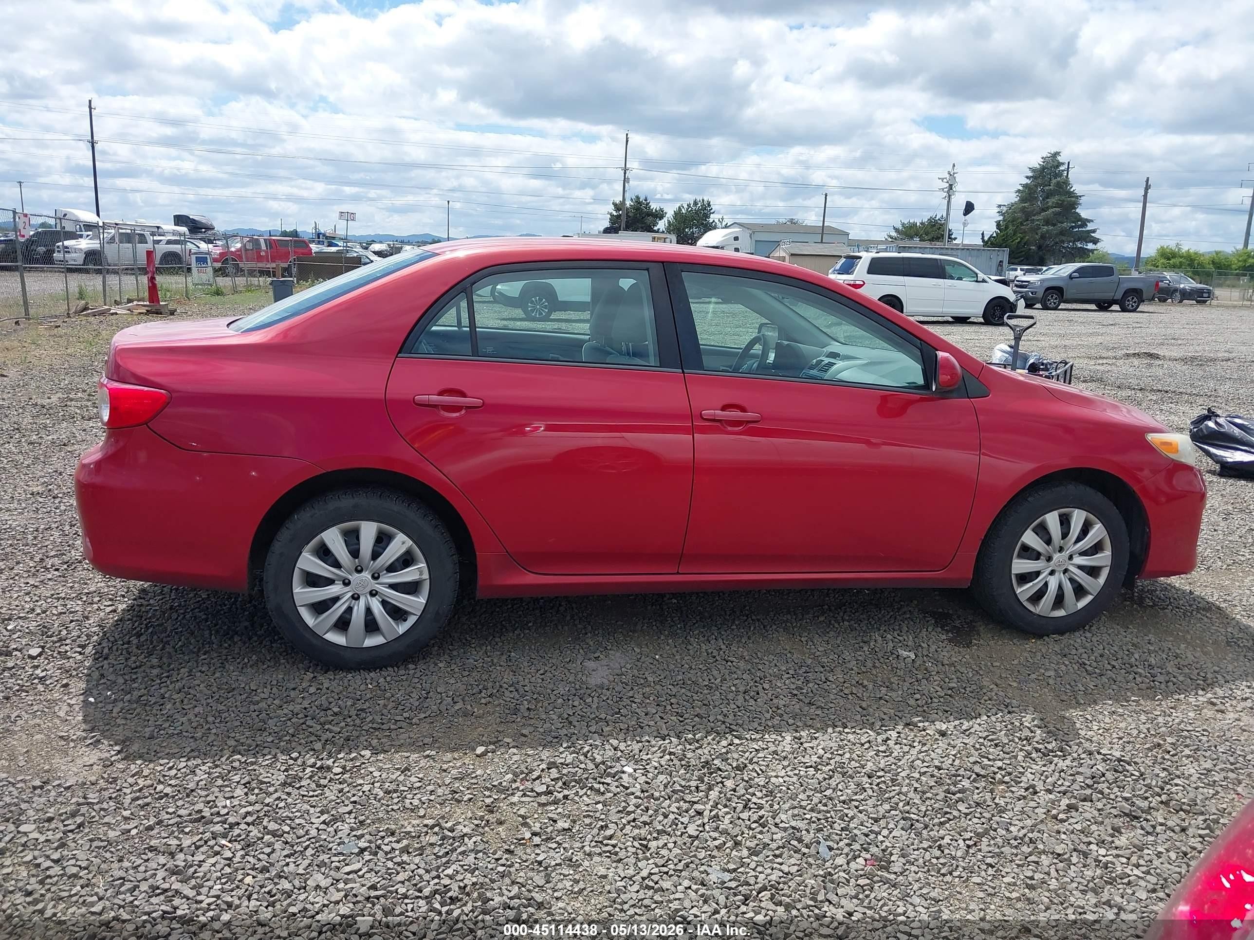2012 Toyota Corolla Le Red vin: 2T1BU4EE5CC888697