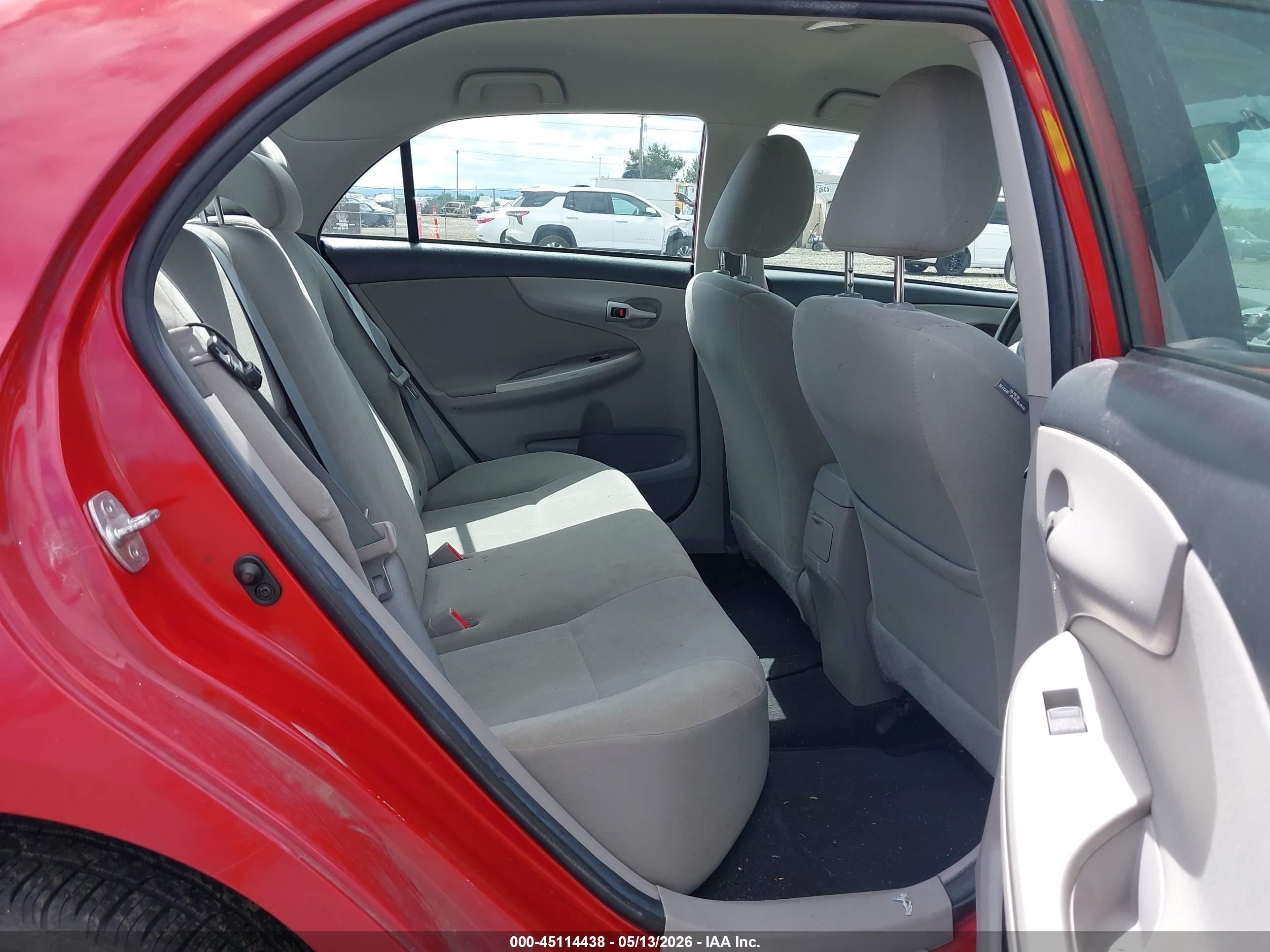 2012 Toyota Corolla Le Red vin: 2T1BU4EE5CC888697