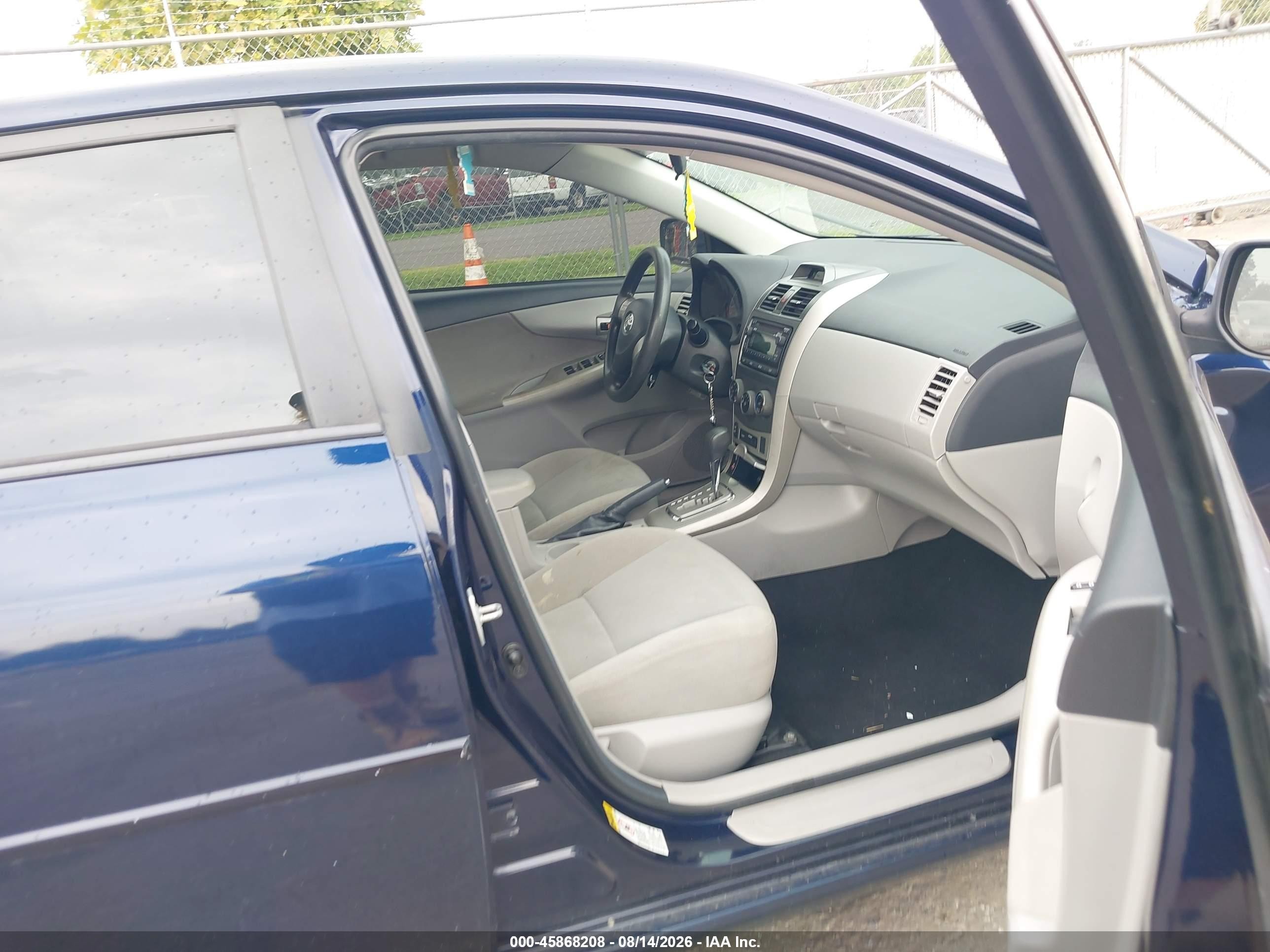 2012 Toyota Corolla Le Blue vin: 2T1BU4EE5CC916868