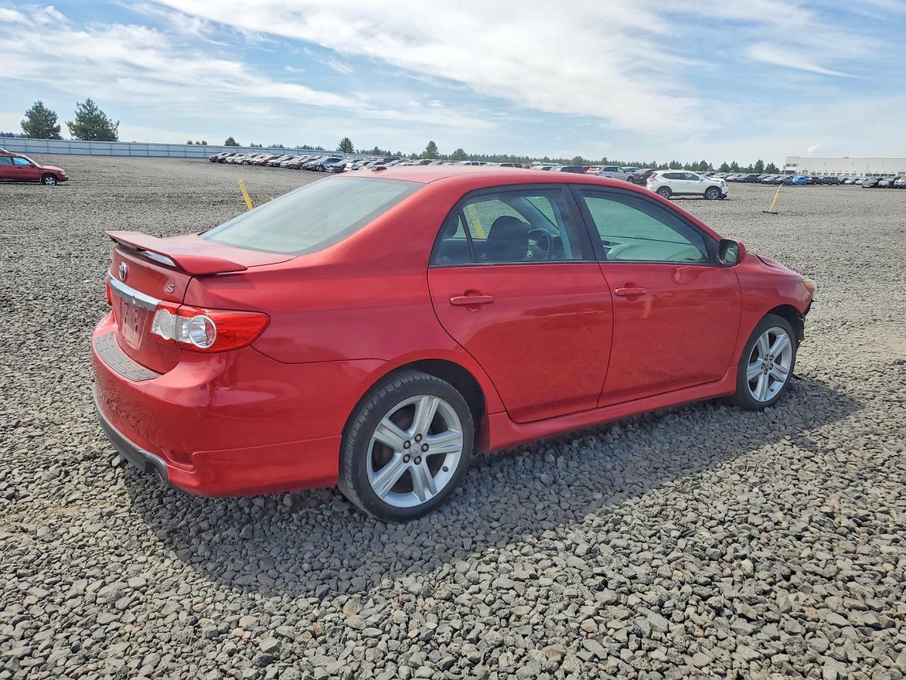 2013 Toyota Corolla S Red vin: 2T1BU4EE5DC002377