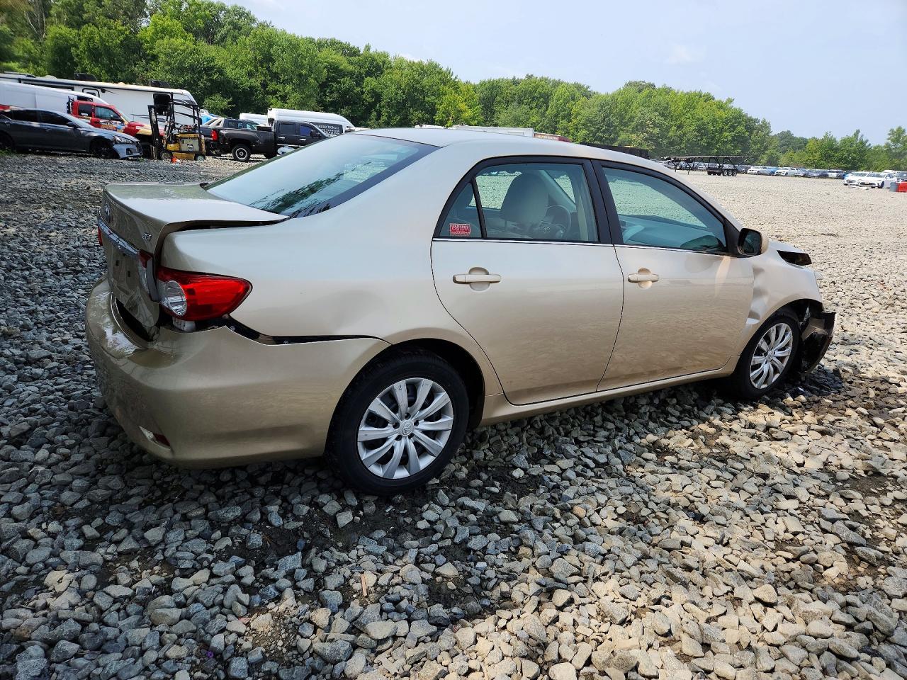 2013 Toyota Corolla Le Tan vin: 2T1BU4EE5DC026551