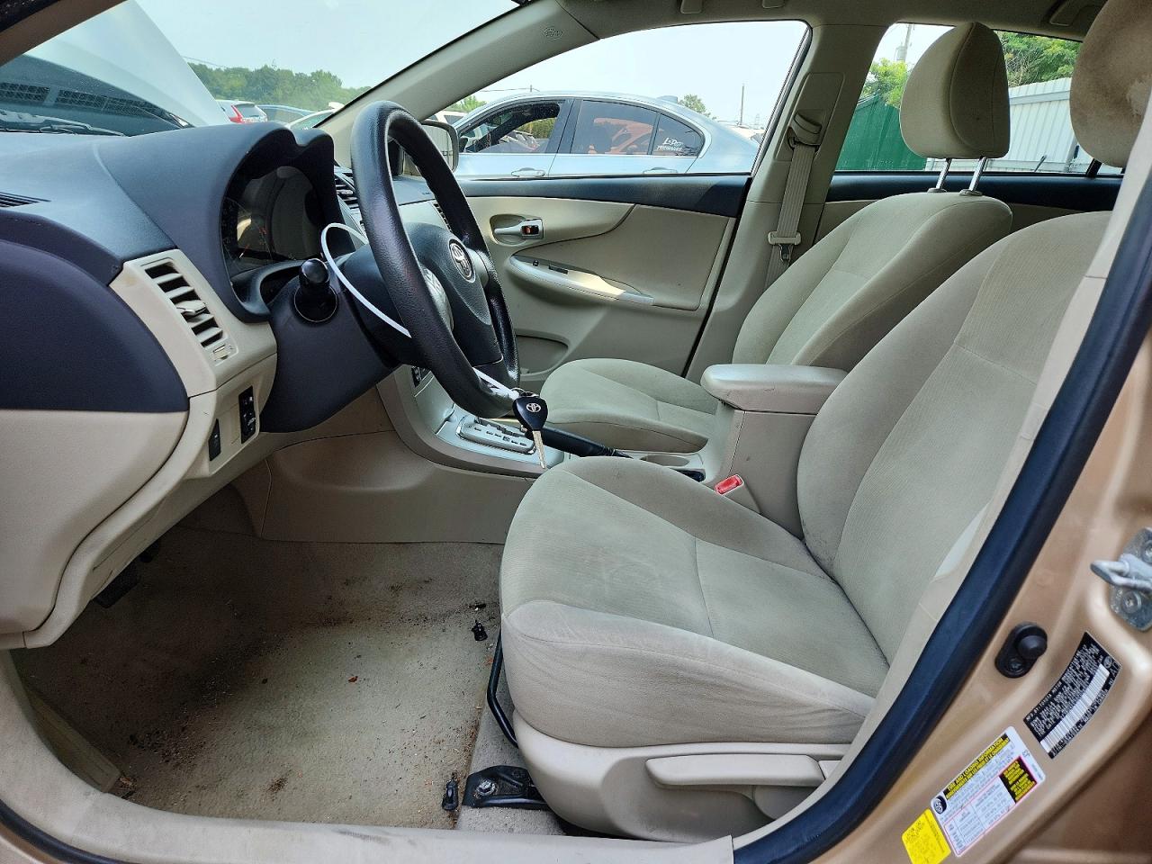 2013 Toyota Corolla Le Tan vin: 2T1BU4EE5DC026551