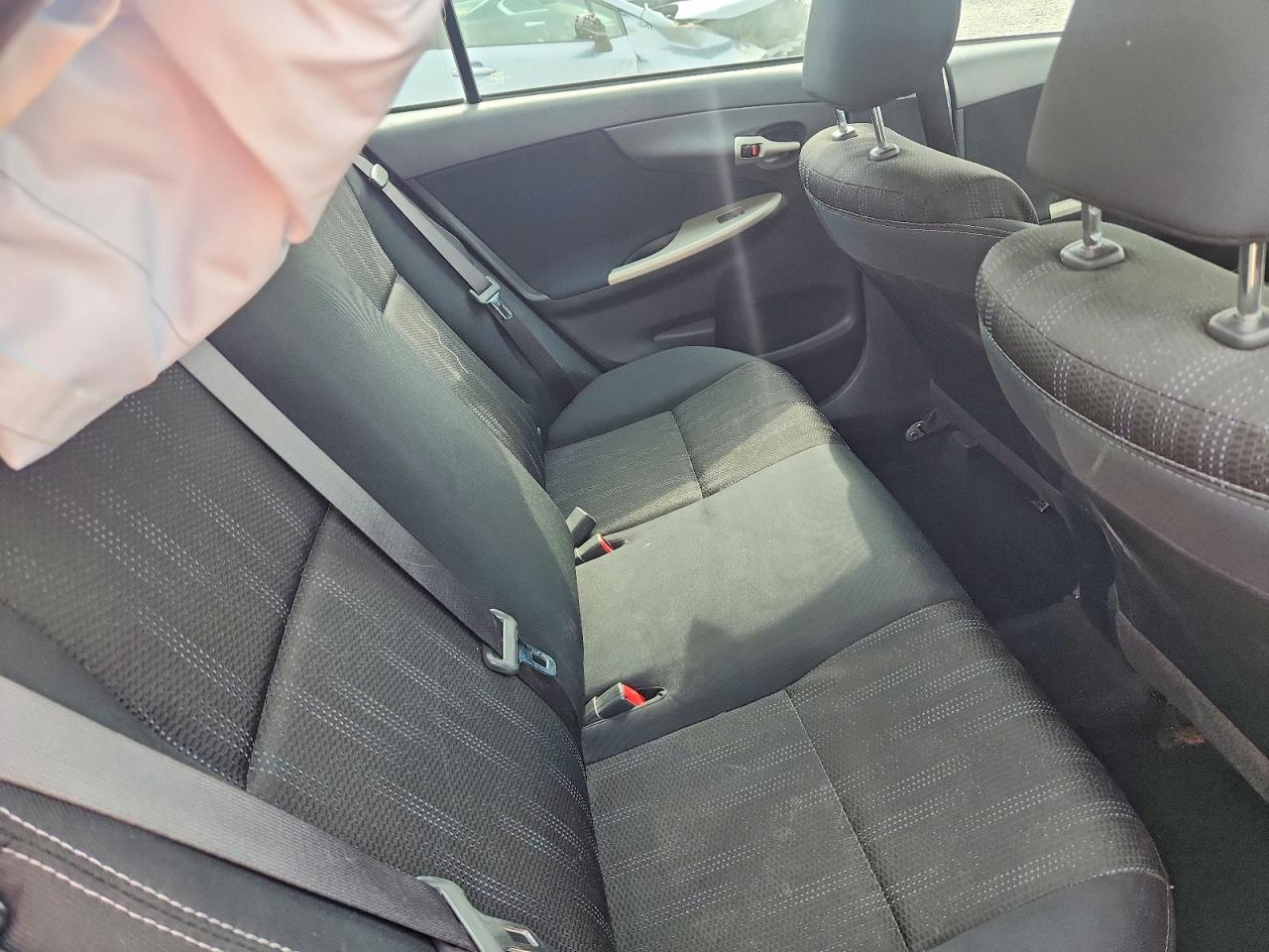 2013 Toyota Corolla S Silver vin: 2T1BU4EE5DC044158