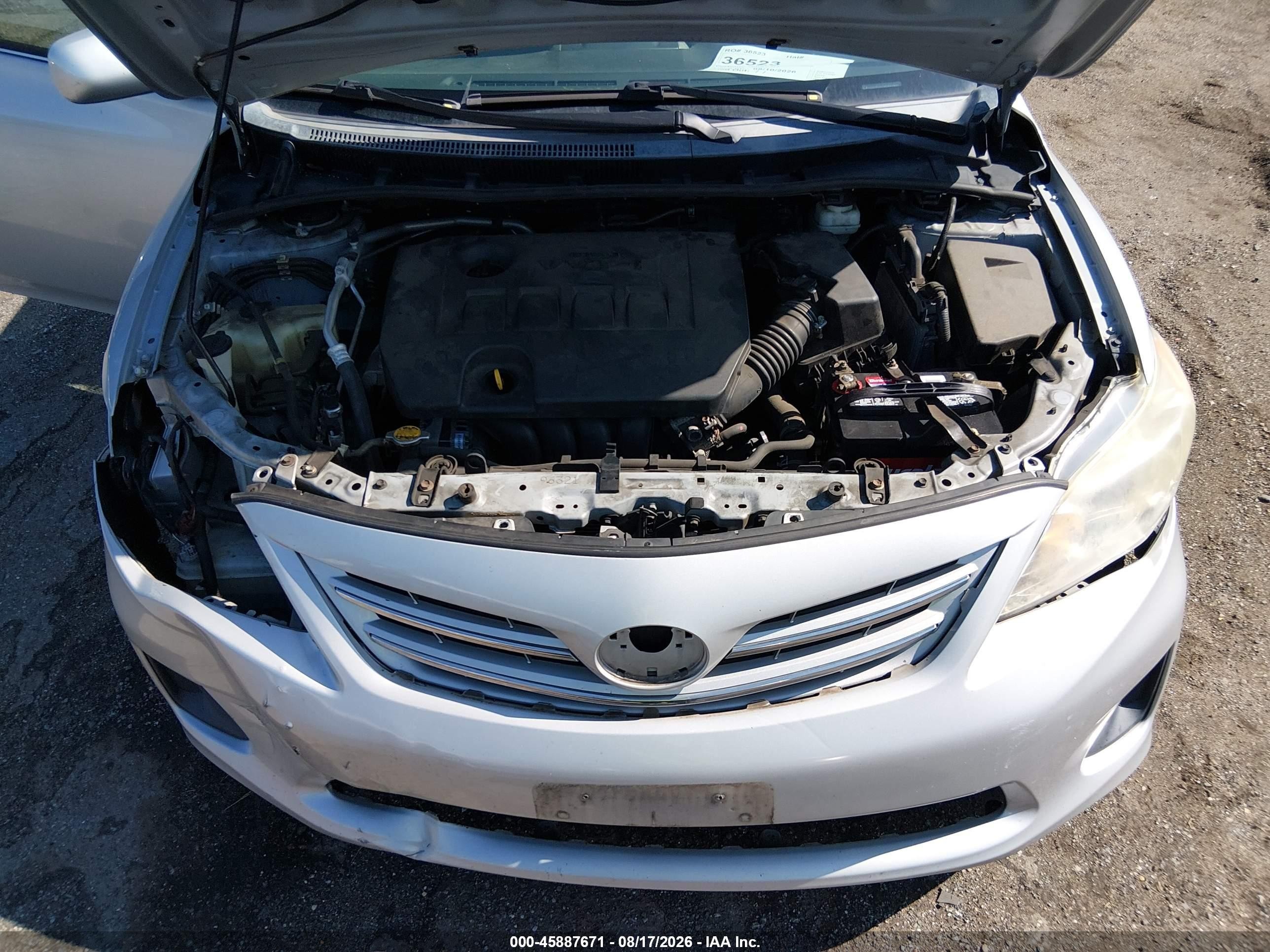 2013 Toyota Corolla Le Silver vin: 2T1BU4EE5DC053636
