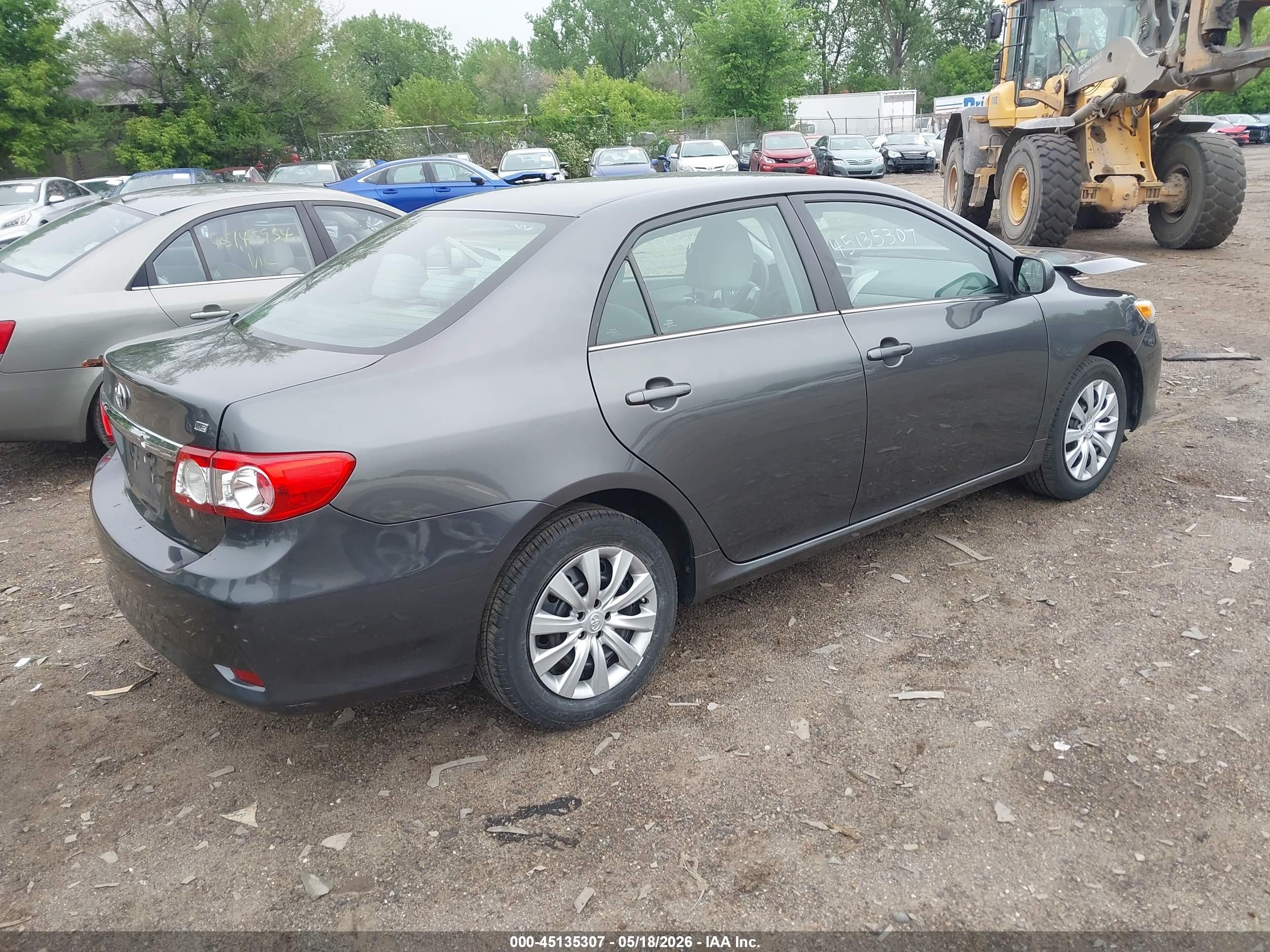2013 Toyota Corolla Le Gray vin: 2T1BU4EE5DC066211