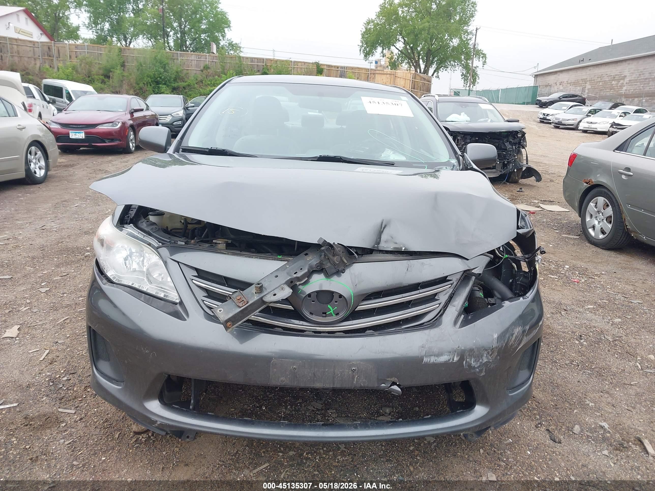 2013 Toyota Corolla Le Gray vin: 2T1BU4EE5DC066211