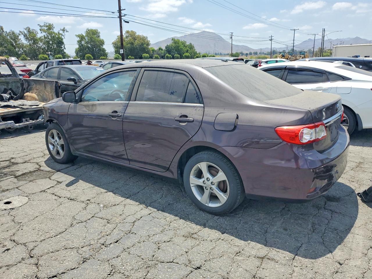2013 Toyota Corolla Le Special Edition Purple vin: 2T1BU4EE5DC070050