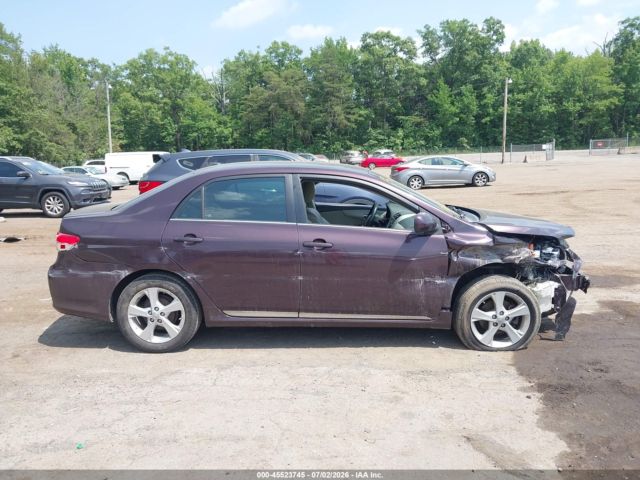 2013 Toyota Corolla Le Special Edition Purple vin: 2T1BU4EE5DC070467