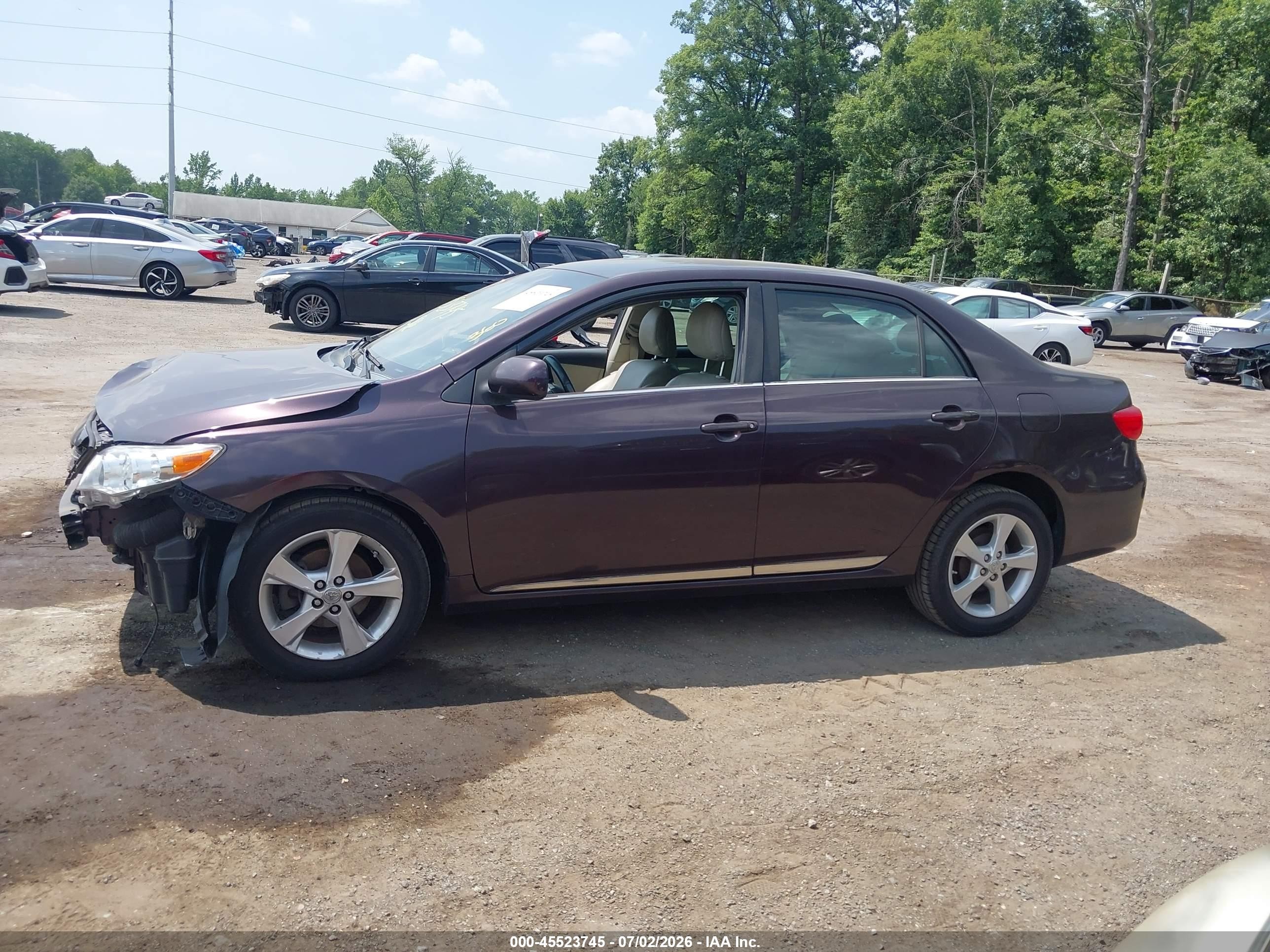 2013 Toyota Corolla Le Special Edition Purple vin: 2T1BU4EE5DC070467