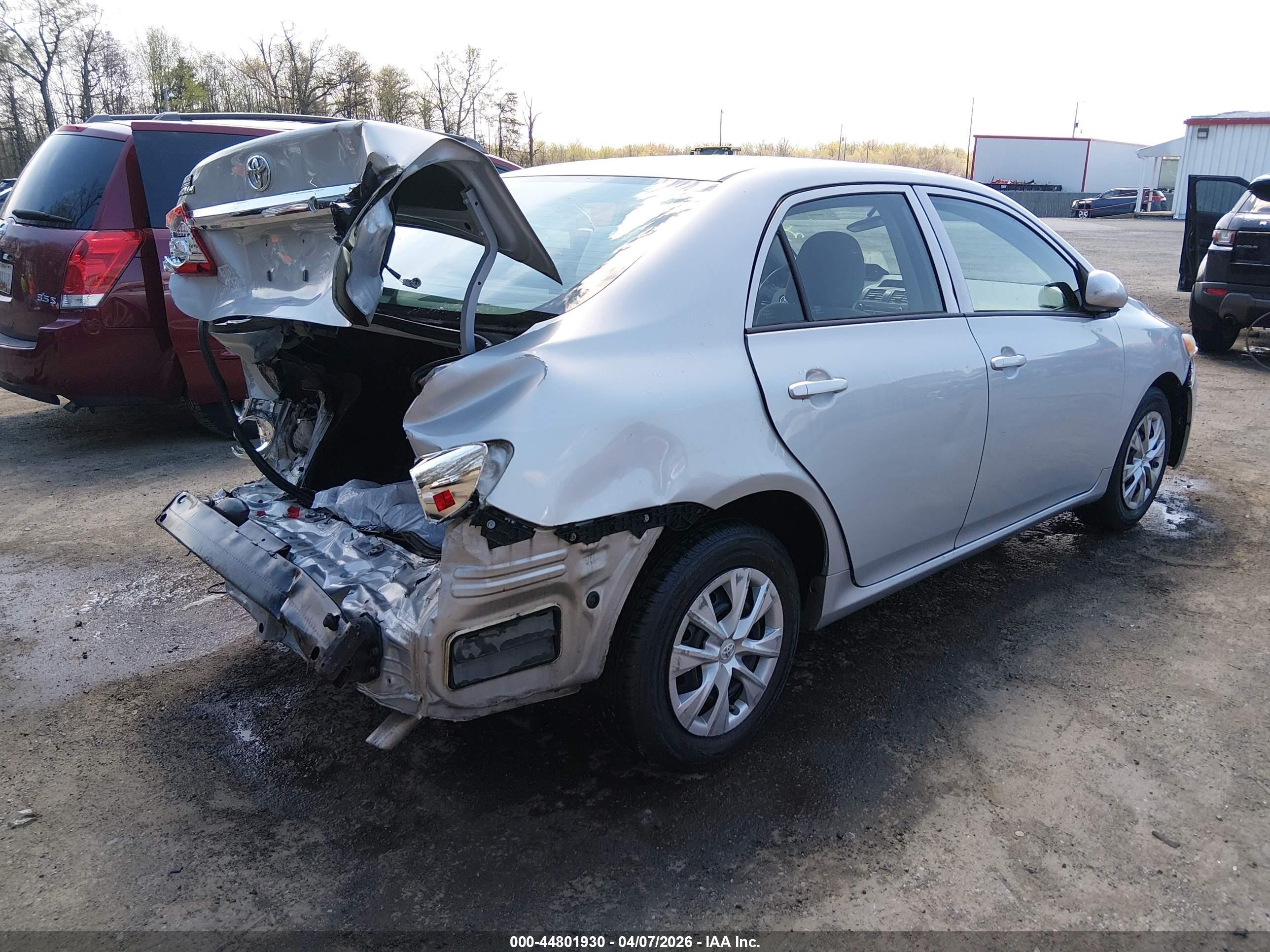 2013 Toyota Corolla L Silver vin: 2T1BU4EE5DC072963