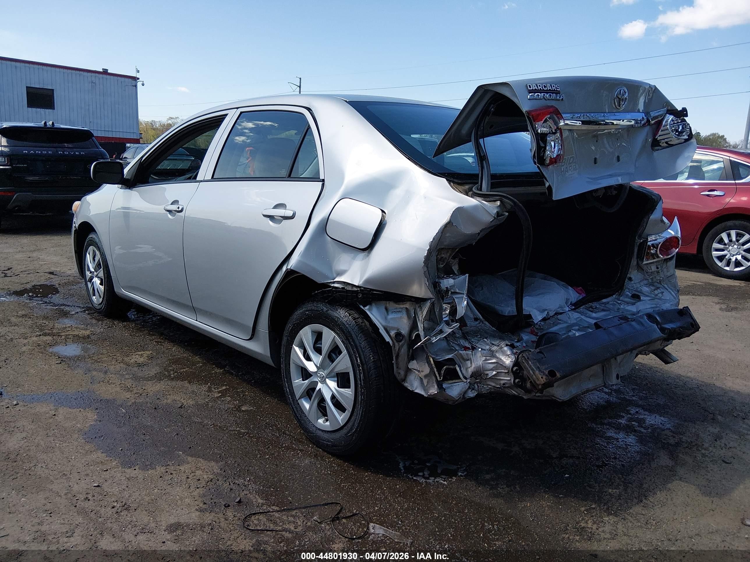 2013 Toyota Corolla L Silver vin: 2T1BU4EE5DC072963