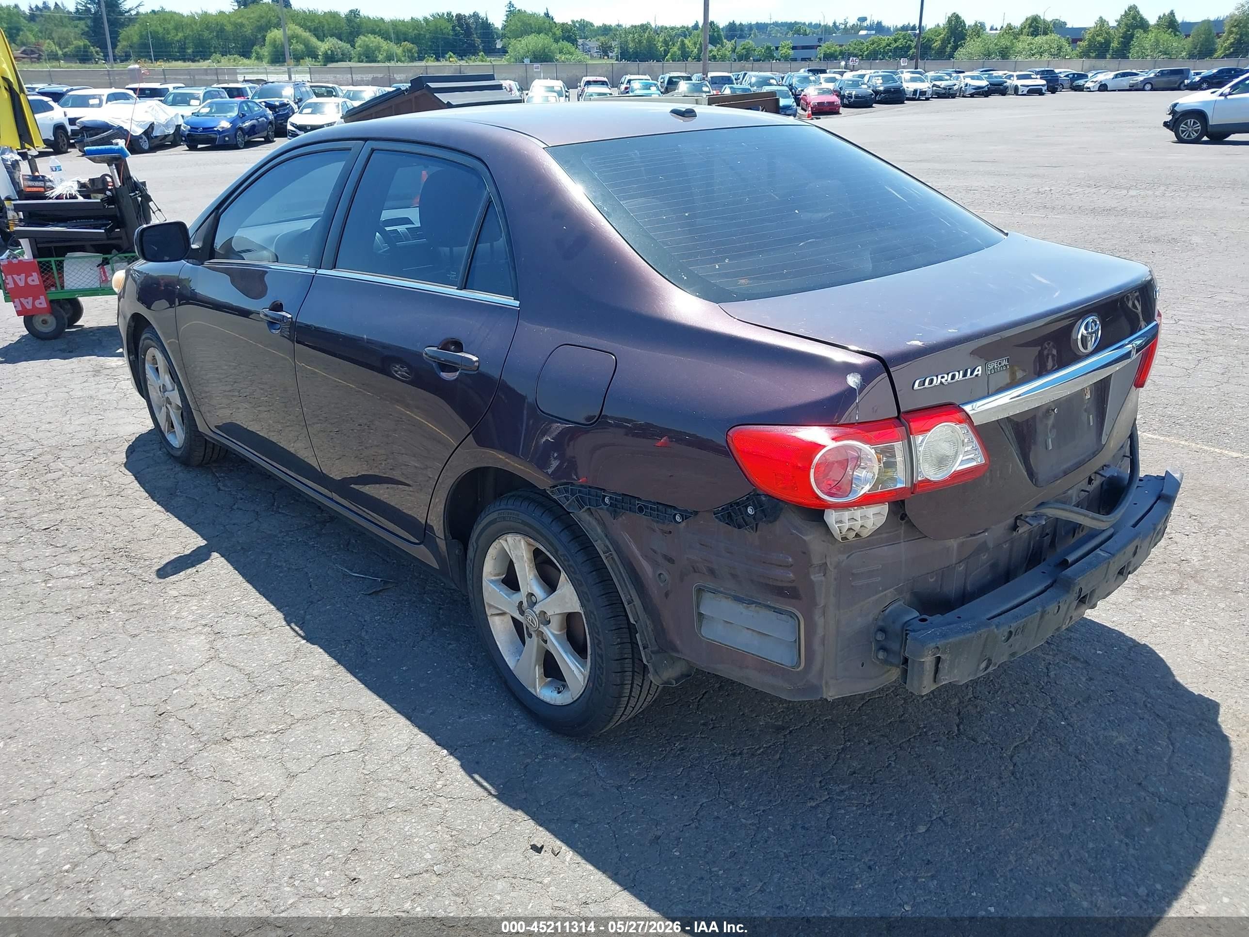 2013 Toyota Corolla Le Special Edition Purple vin: 2T1BU4EE5DC080853