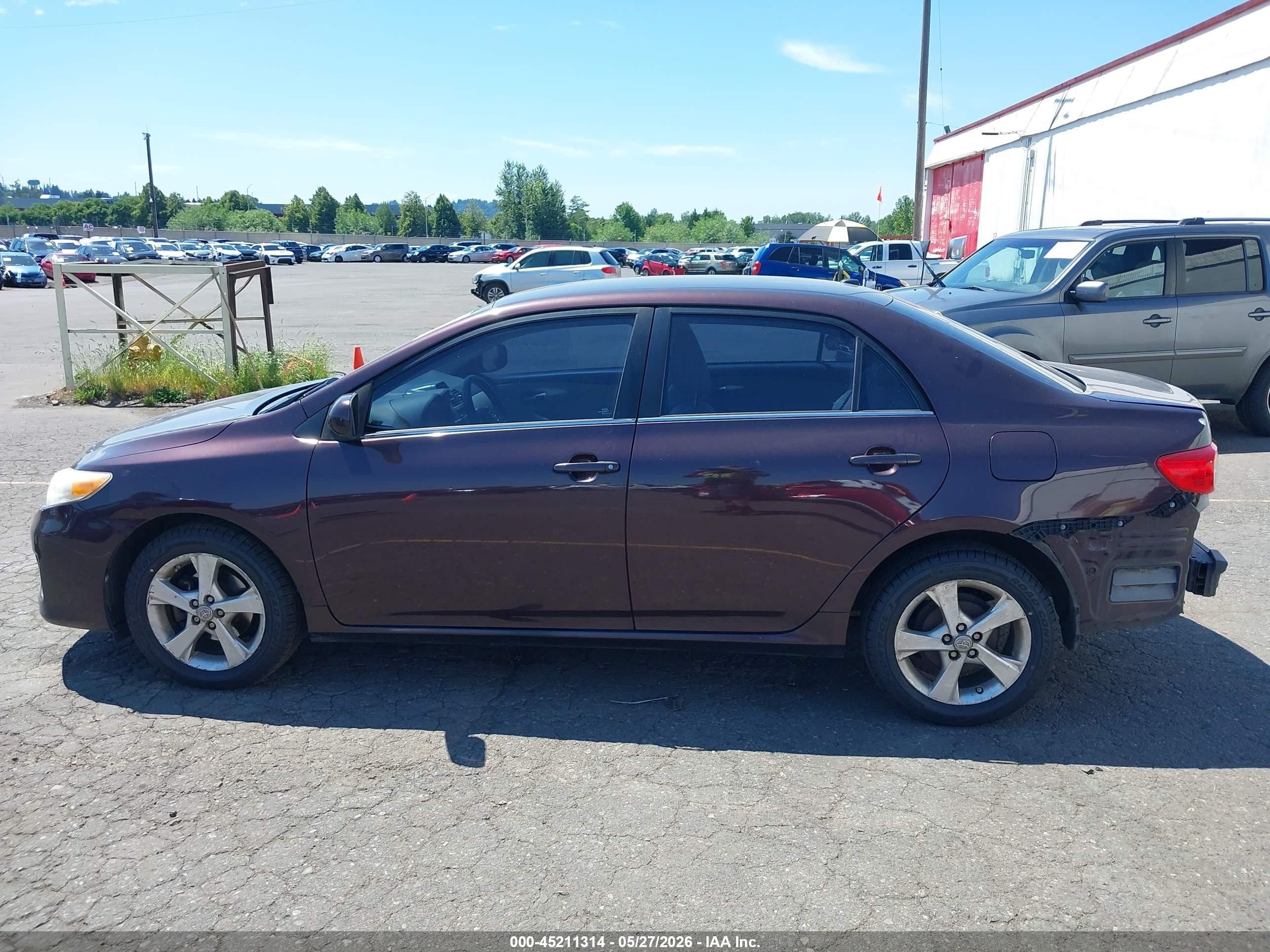 2013 Toyota Corolla Le Special Edition Purple vin: 2T1BU4EE5DC080853