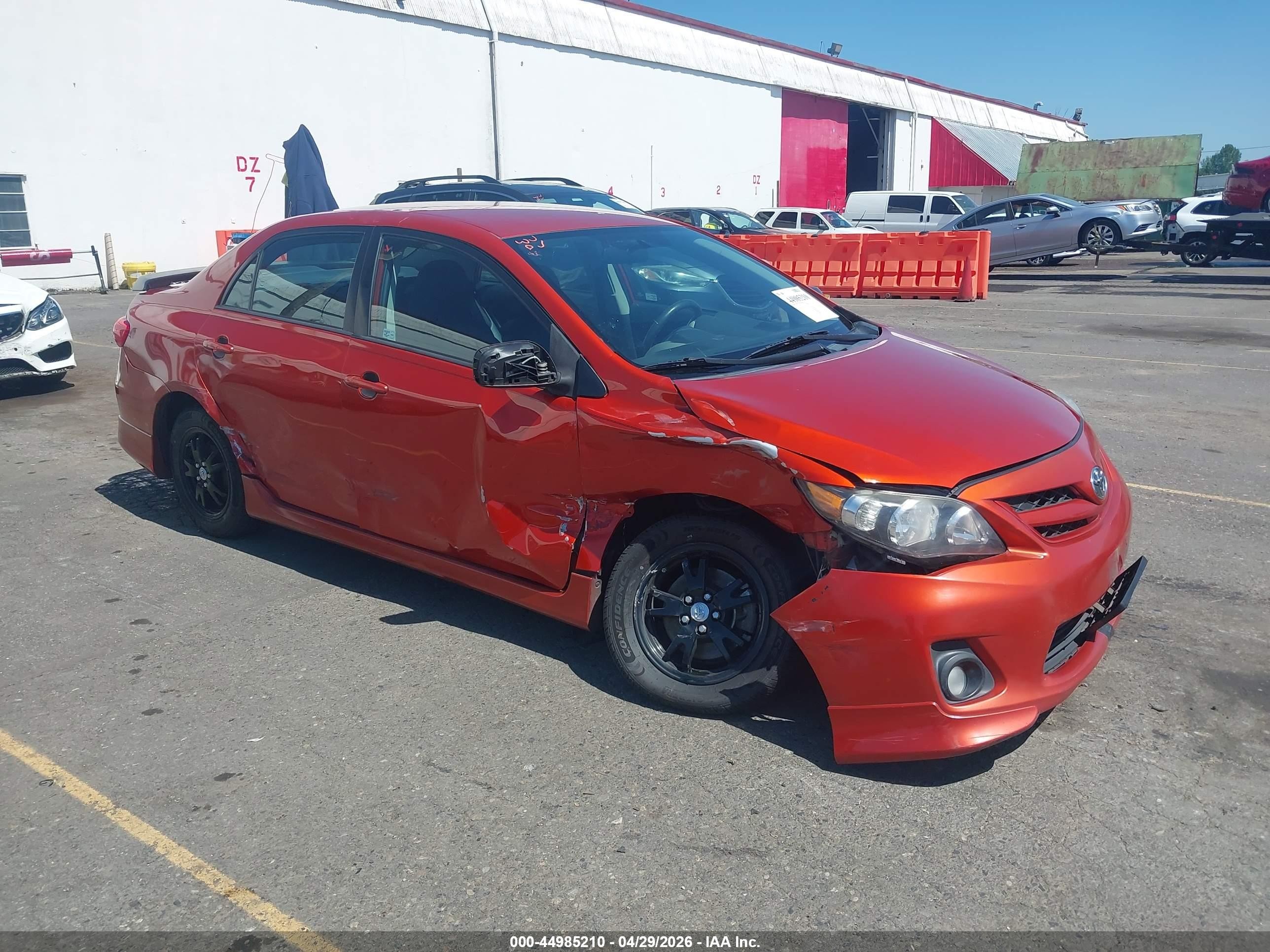 2013 Toyota Corolla S Special Edition Оранжевый vin: 2T1BU4EE5DC083381