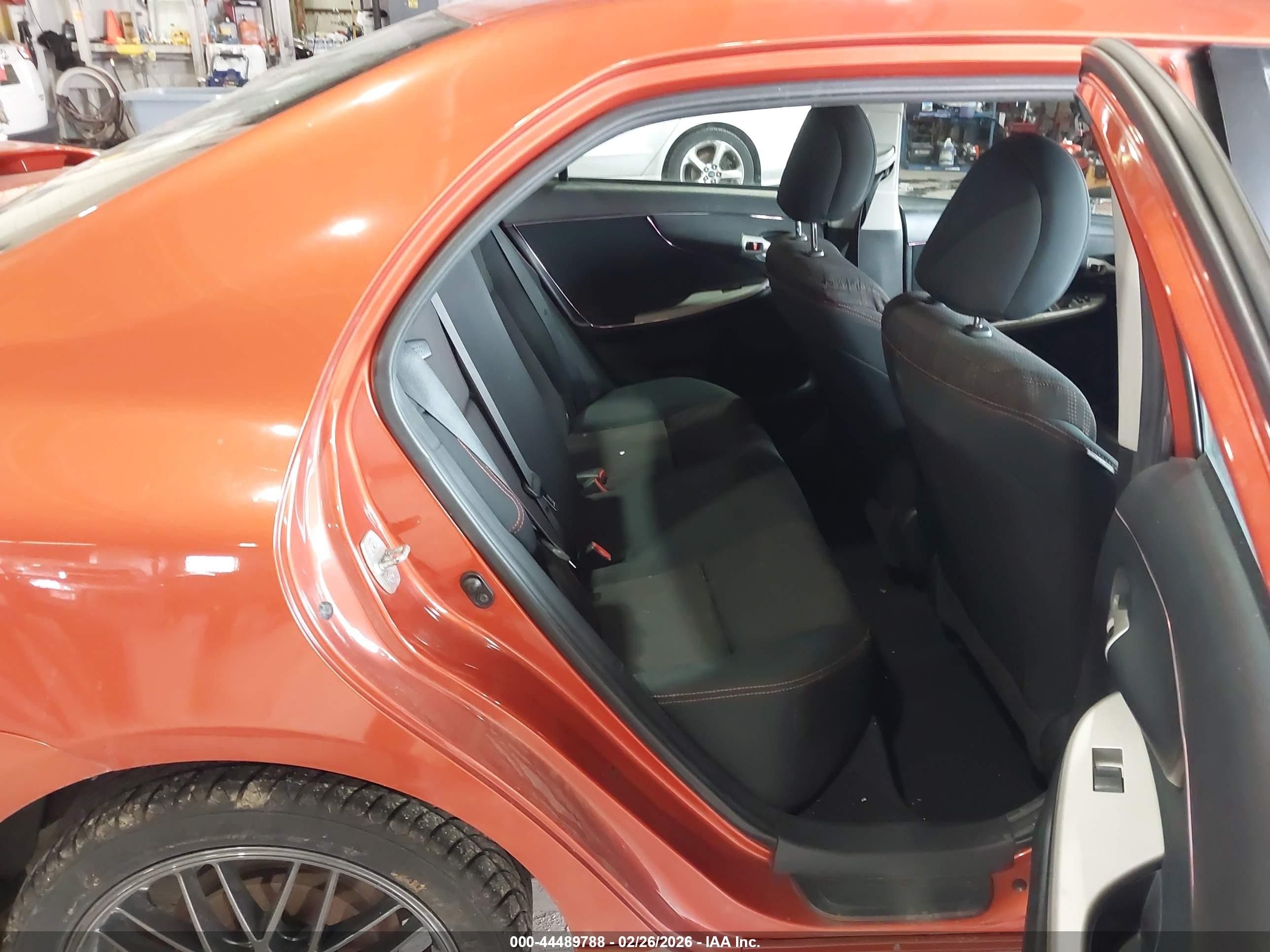 2013 Toyota Corolla S Special Edition Orange vin: 2T1BU4EE5DC087284