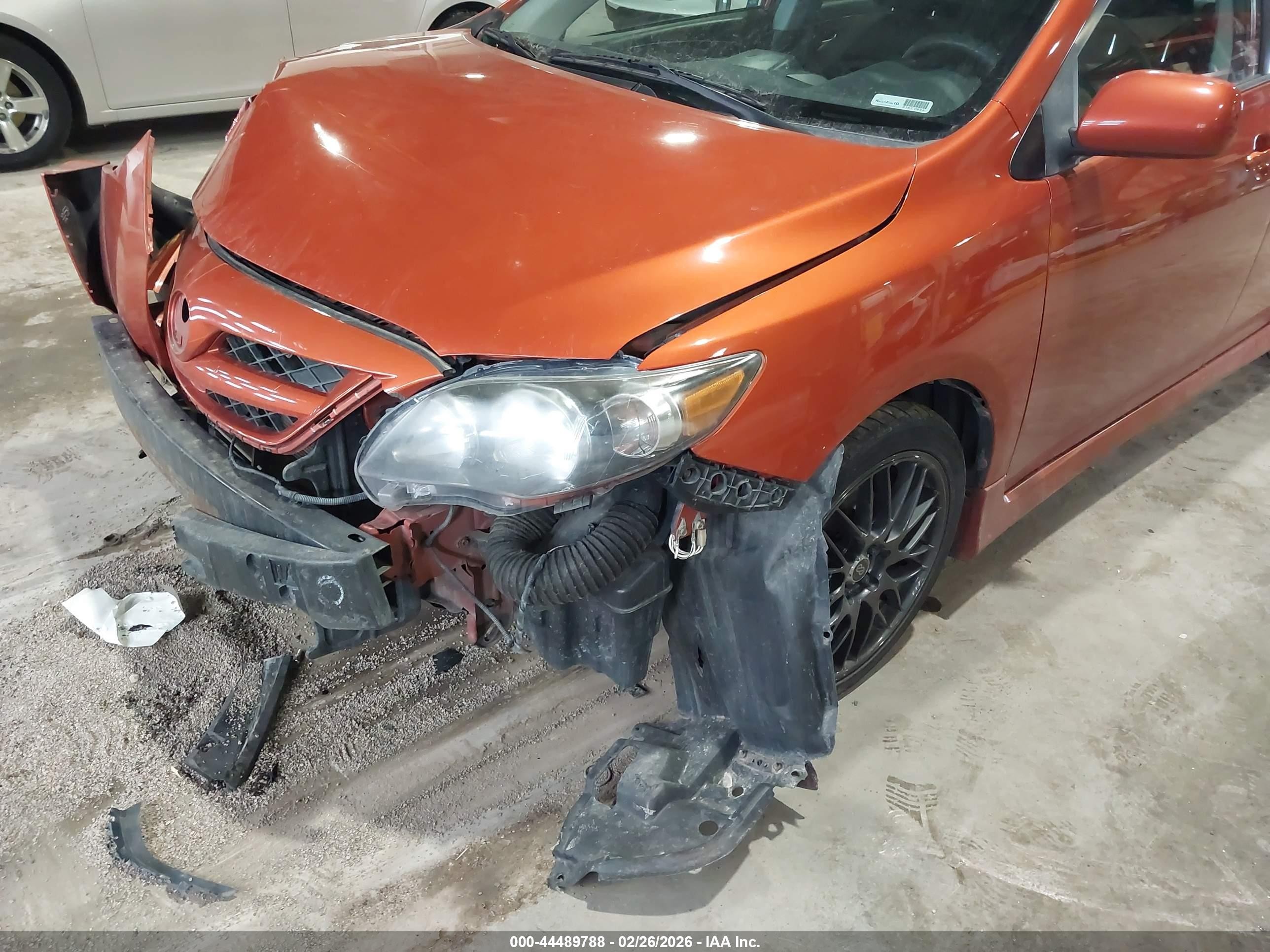 2013 Toyota Corolla S Special Edition Orange vin: 2T1BU4EE5DC087284