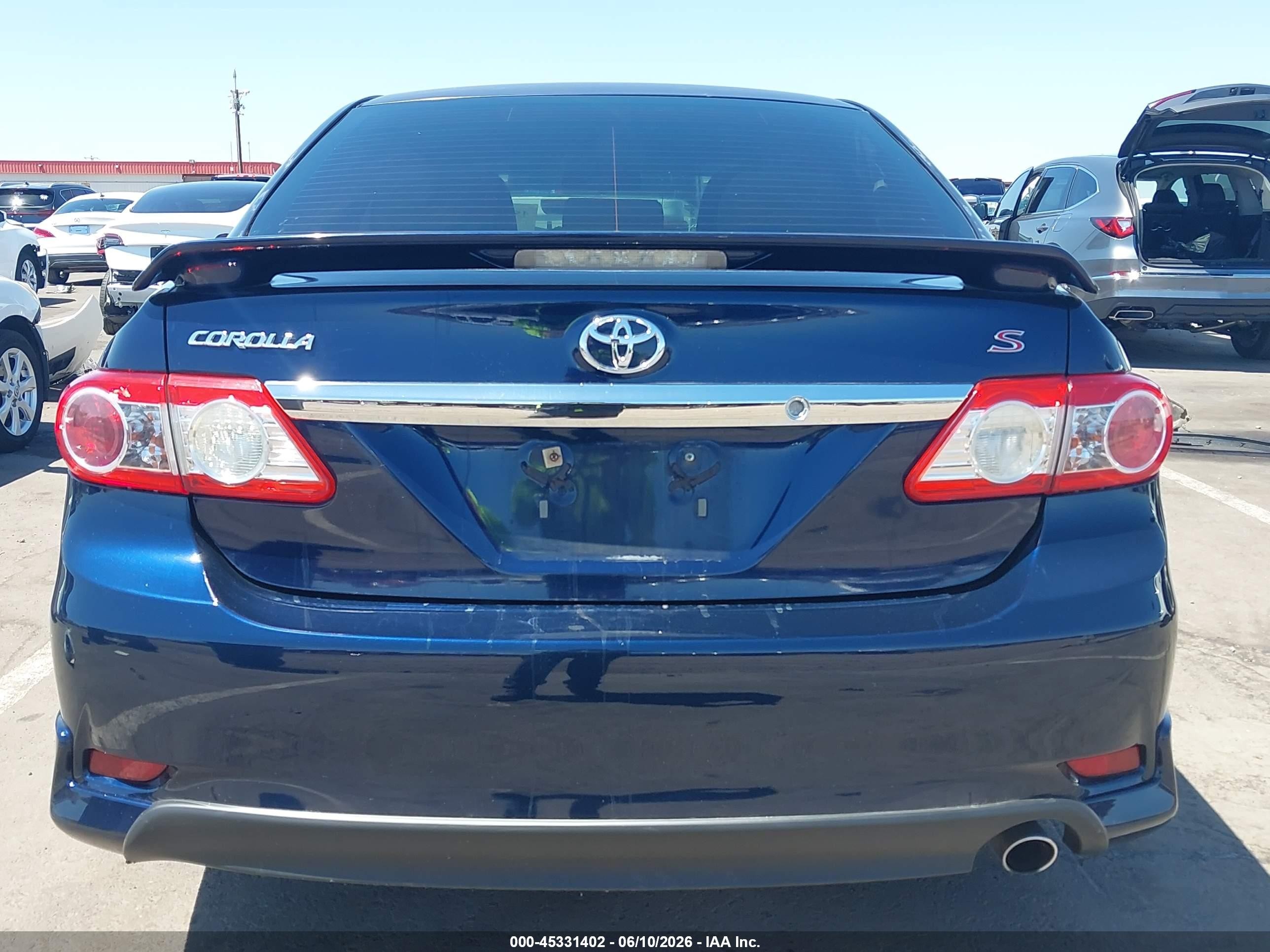 2013 Toyota Corolla S Dark Blue vin: 2T1BU4EE5DC090248