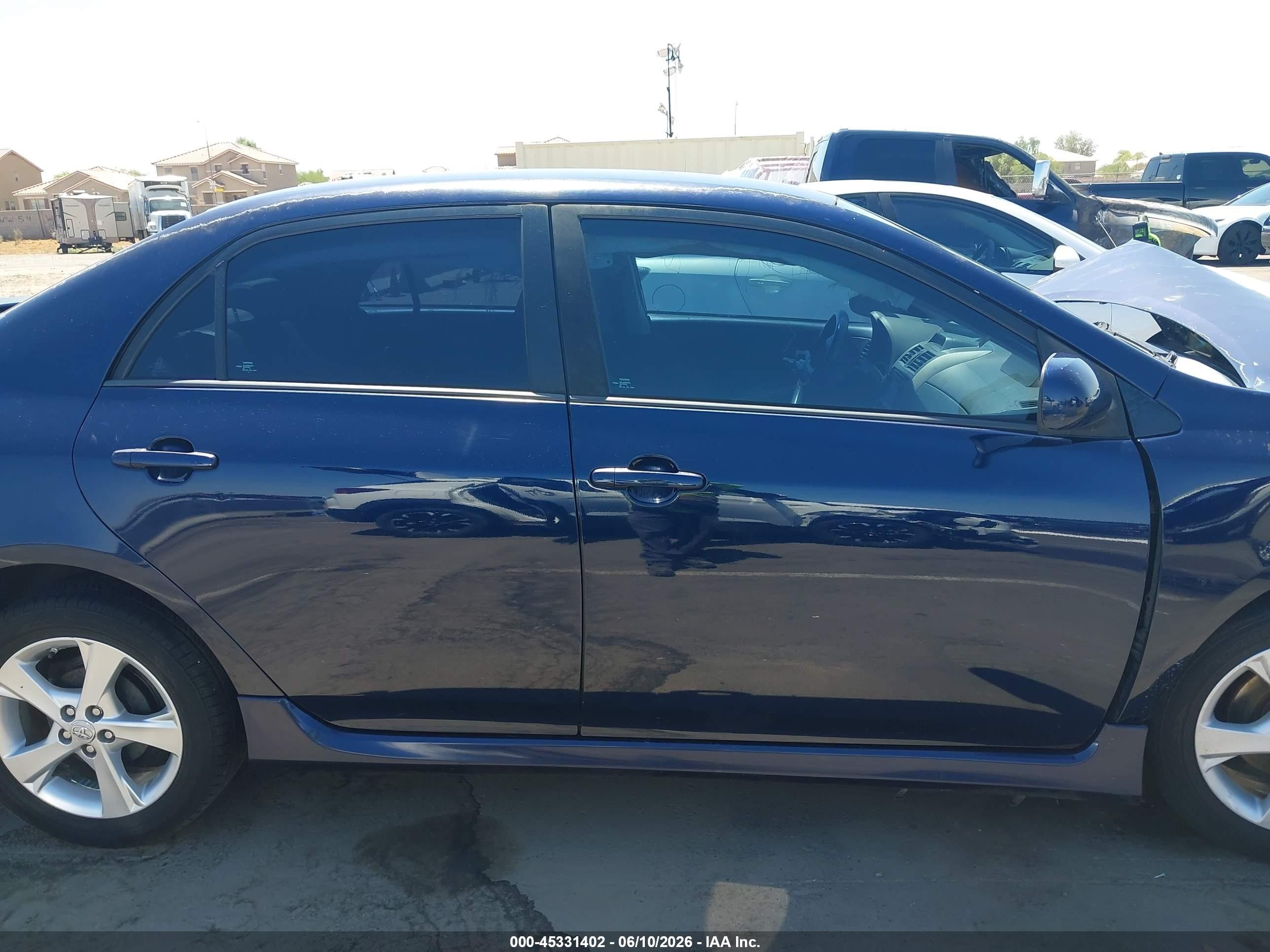 2013 Toyota Corolla S Dark Blue vin: 2T1BU4EE5DC090248