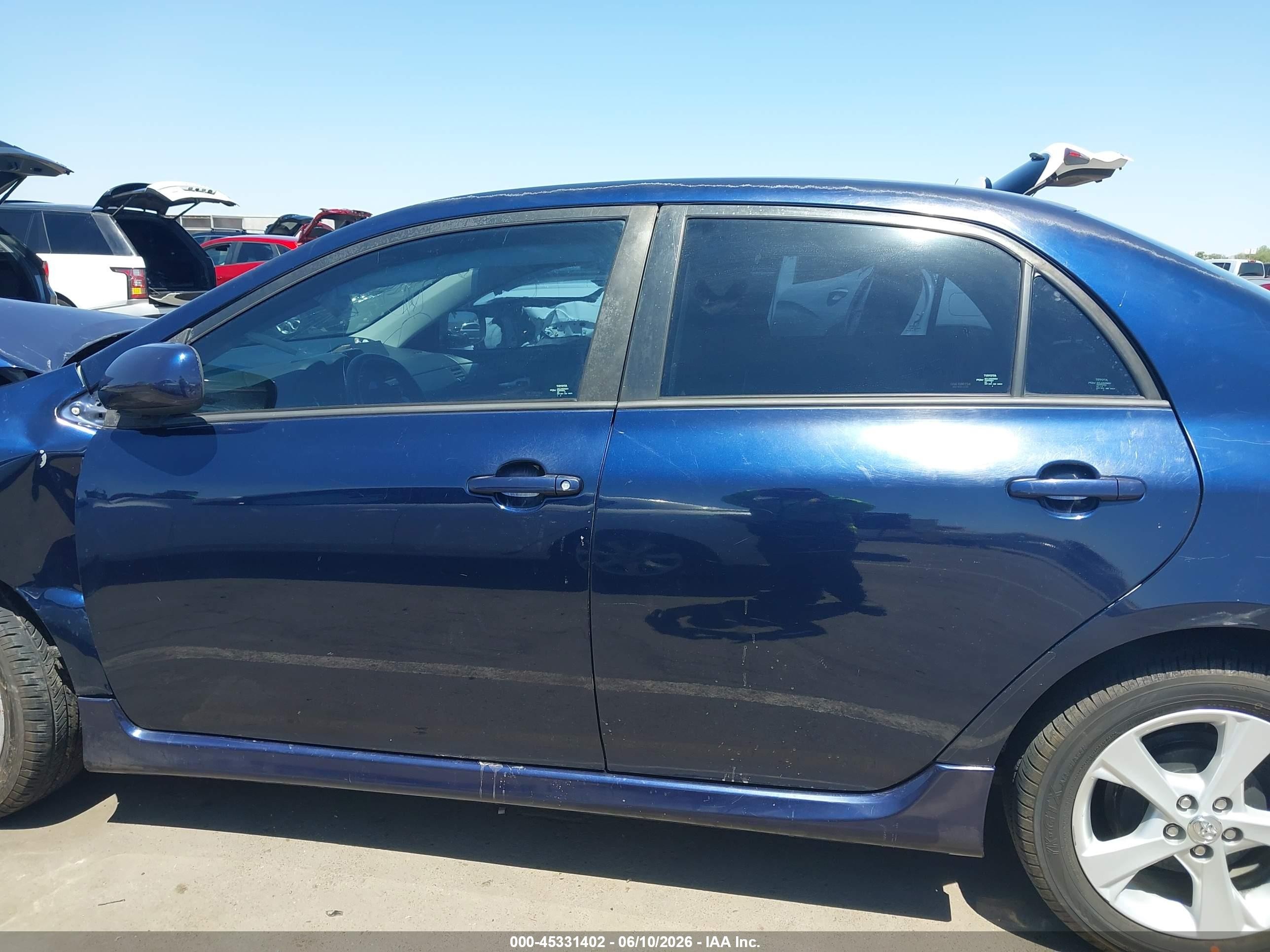 2013 Toyota Corolla S Dark Blue vin: 2T1BU4EE5DC090248