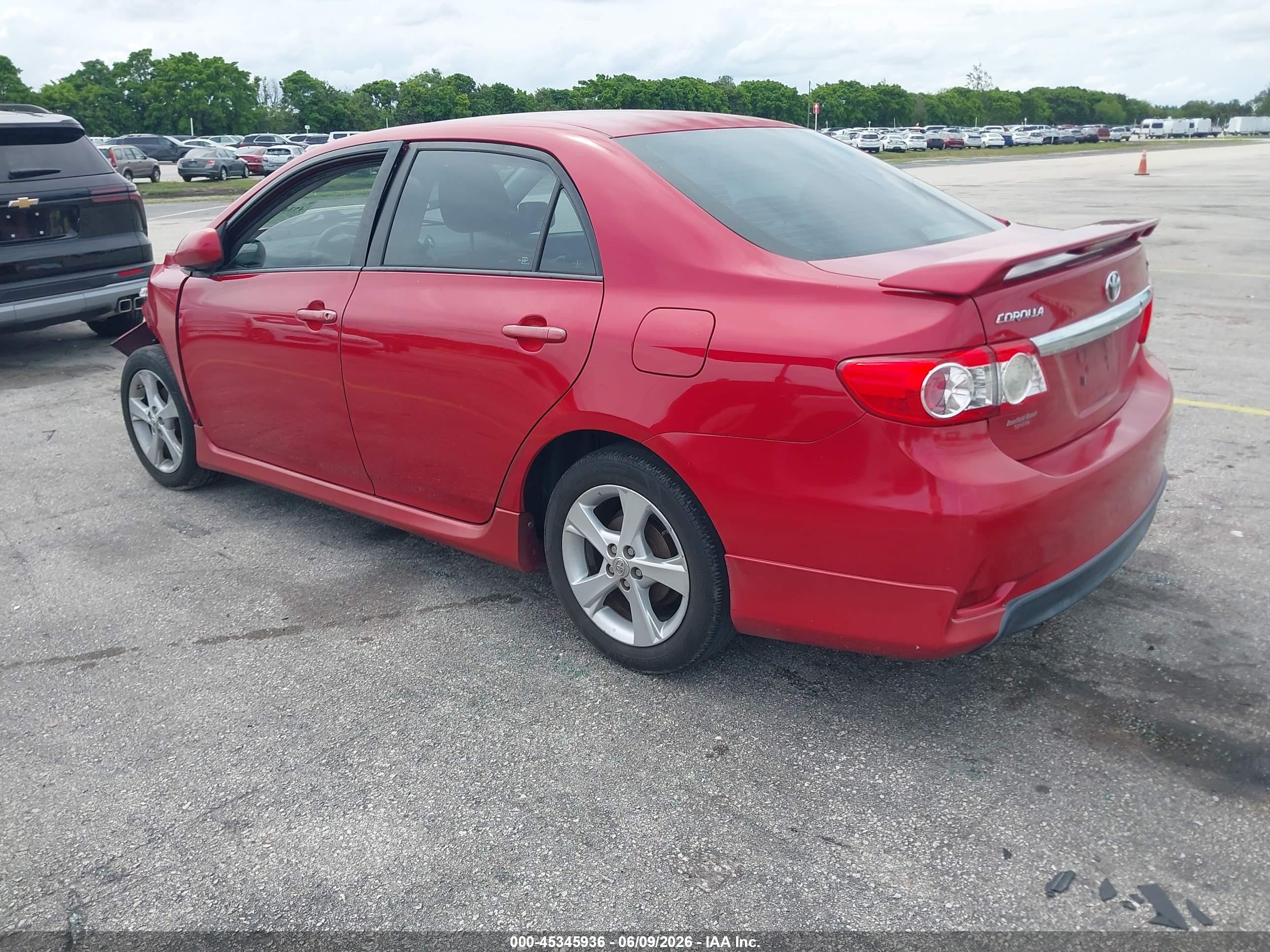 2013 Toyota Corolla S Красный vin: 2T1BU4EE5DC110417