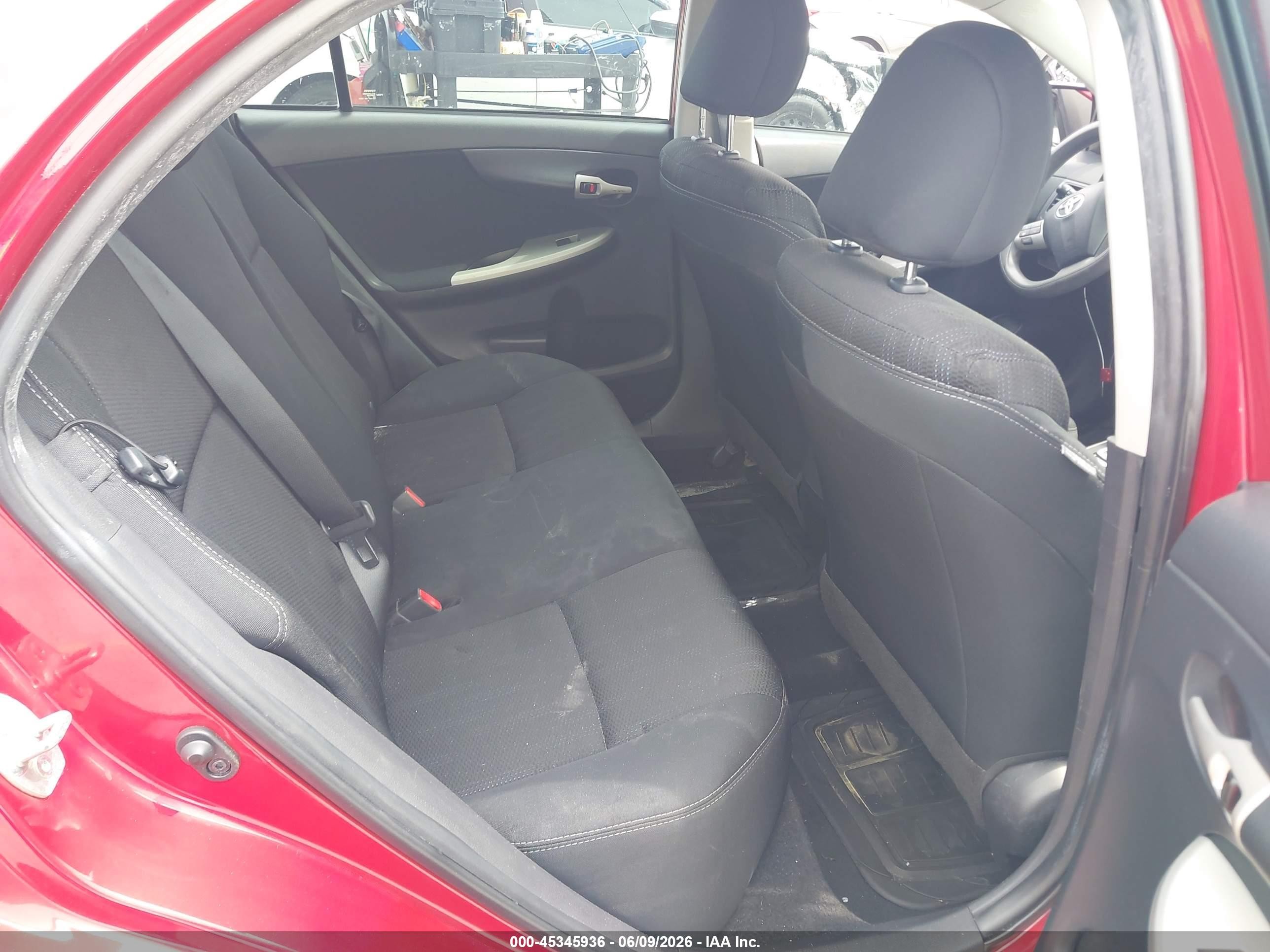 2013 Toyota Corolla S Красный vin: 2T1BU4EE5DC110417
