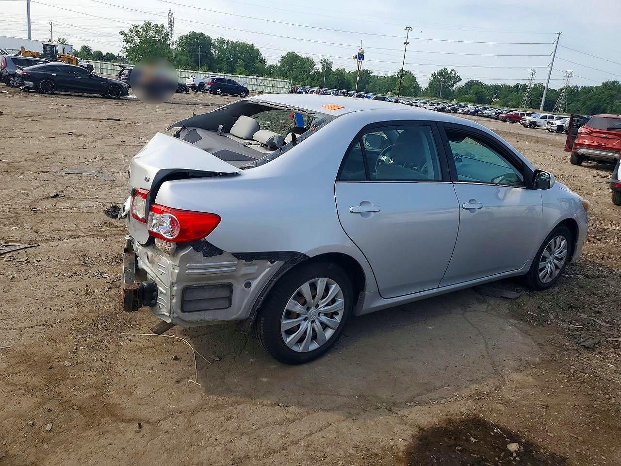 2013 Toyota Corolla Le Серебряный vin: 2T1BU4EE5DC919058