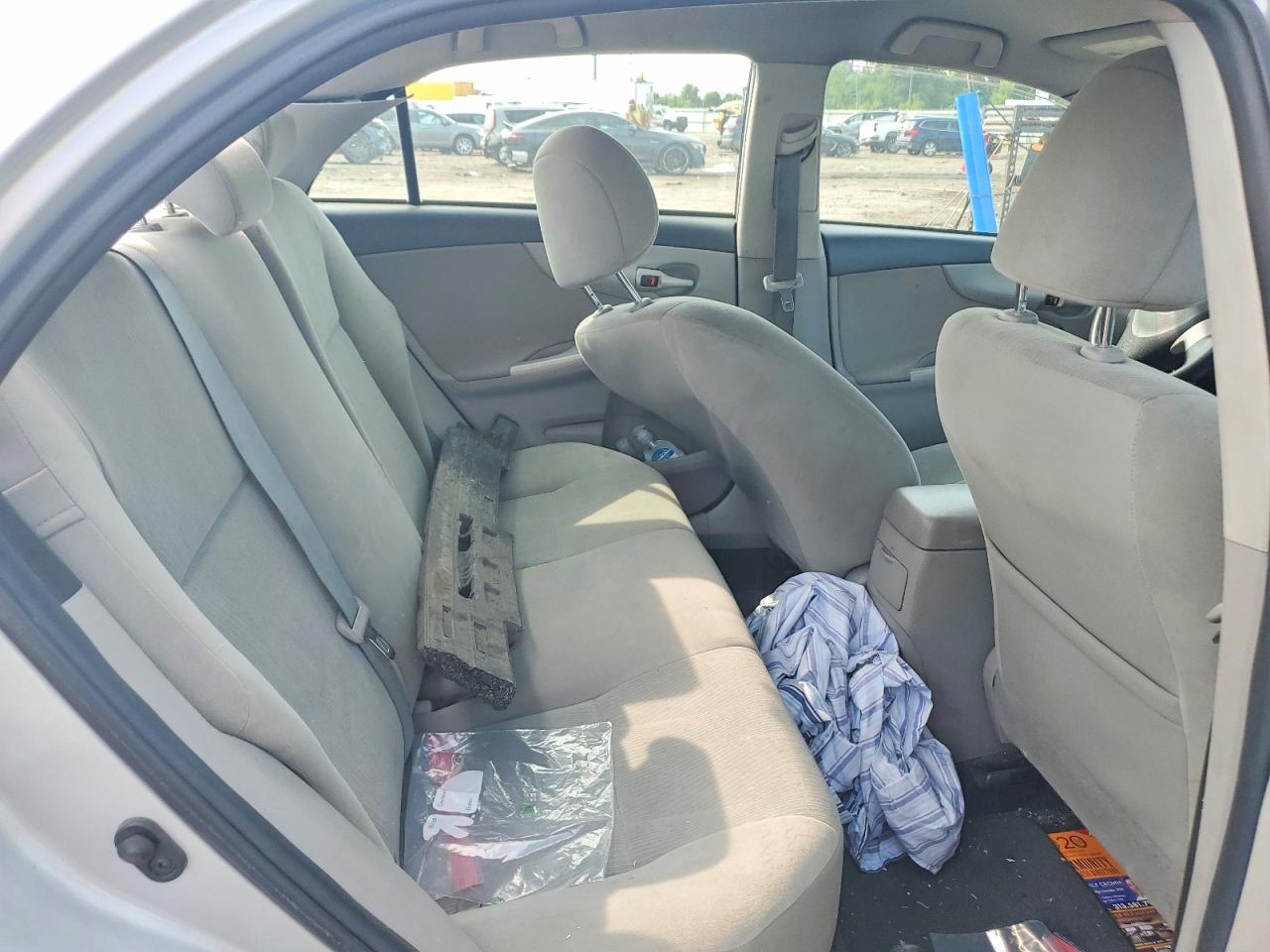 2013 Toyota Corolla Le Серебряный vin: 2T1BU4EE5DC919058