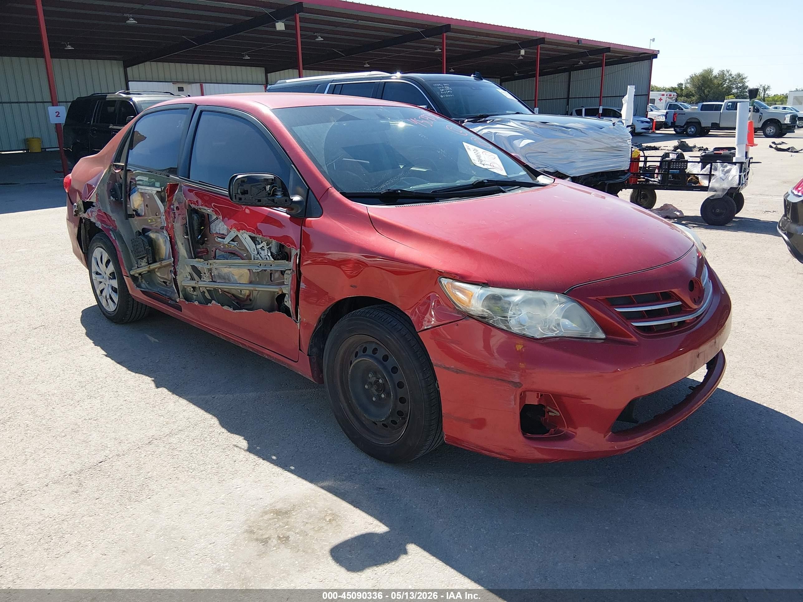 2013 Toyota Corolla Le Red vin: 2T1BU4EE5DC930688