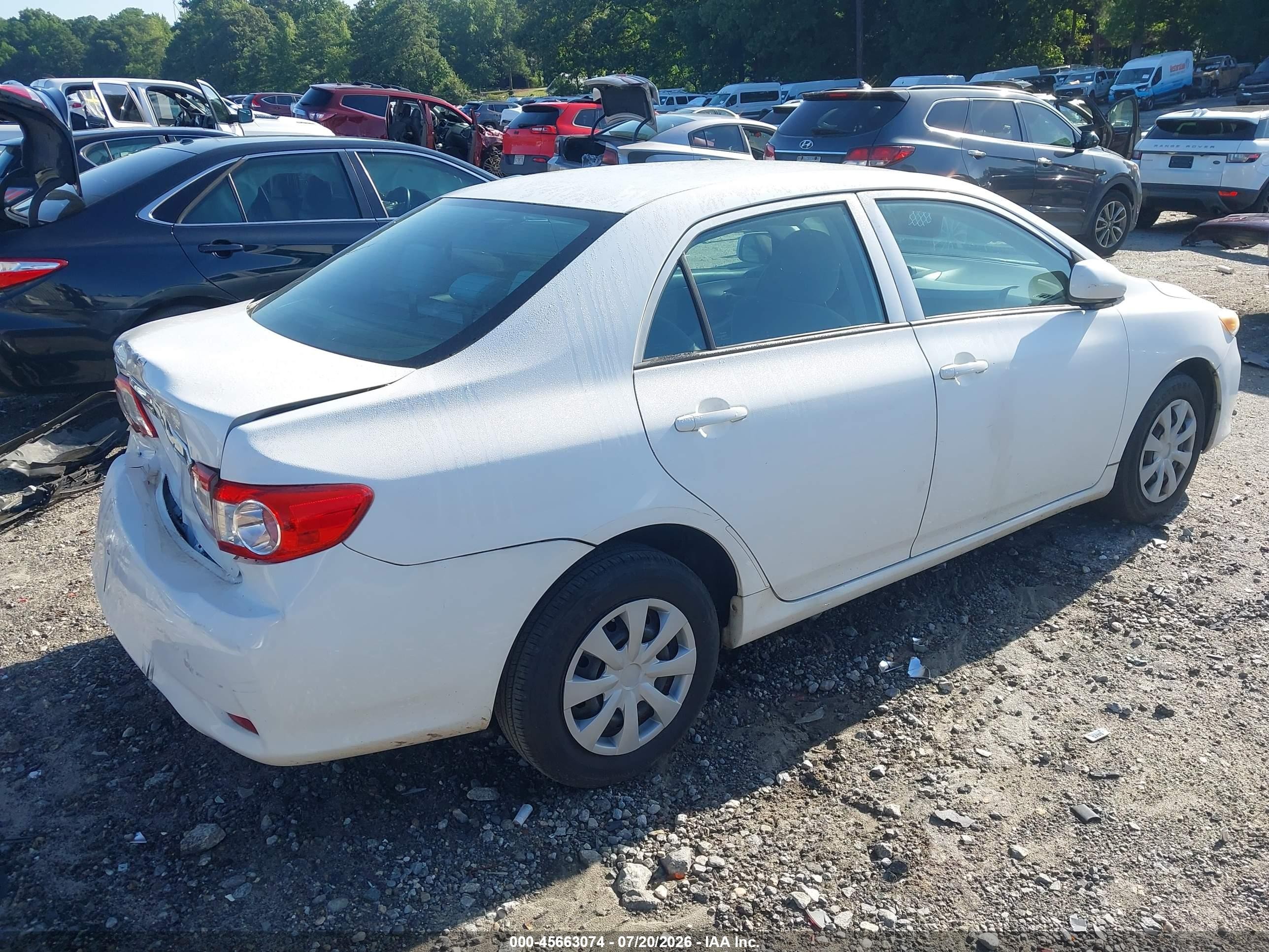 2013 Toyota Corolla L Белый vin: 2T1BU4EE5DC943179