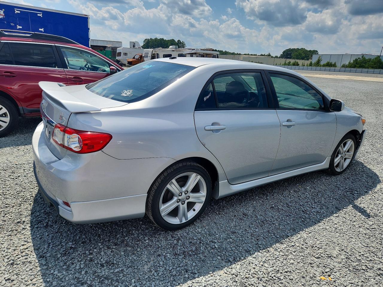 2013 Toyota Corolla S Silver vin: 2T1BU4EE5DC953128