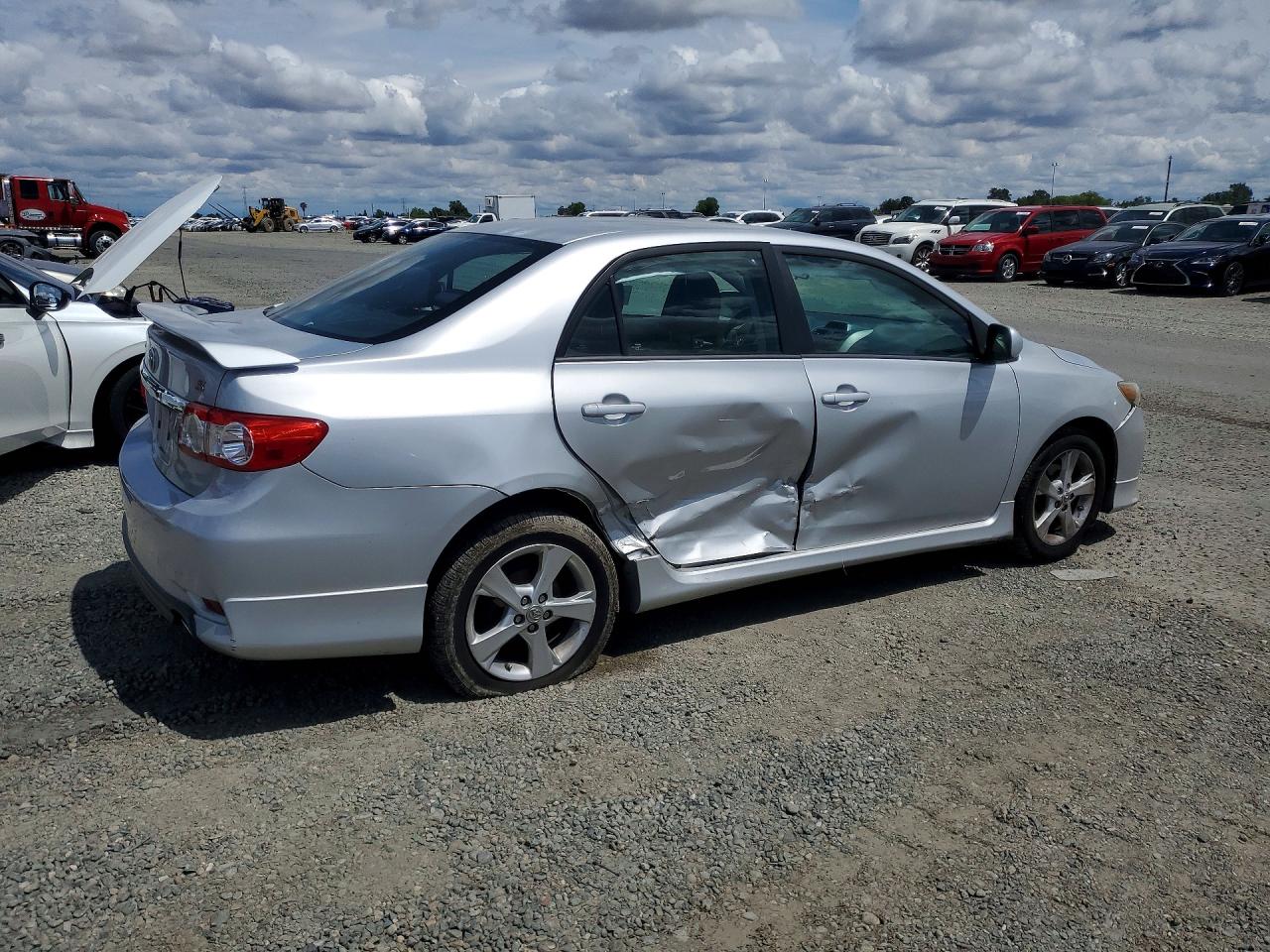 2013 Toyota Corolla S Silver vin: 2T1BU4EE5DC954425