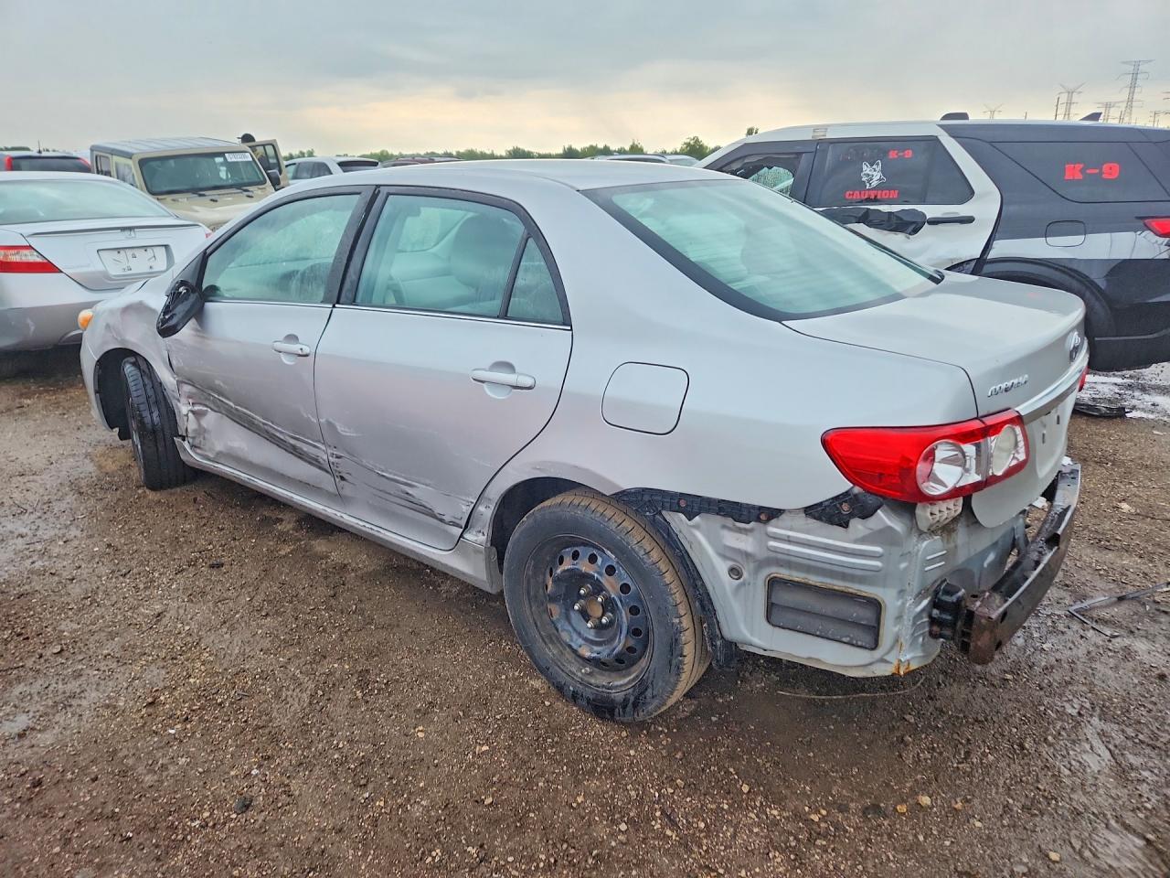 2013 Toyota Corolla Le Silver vin: 2T1BU4EE5DC962881