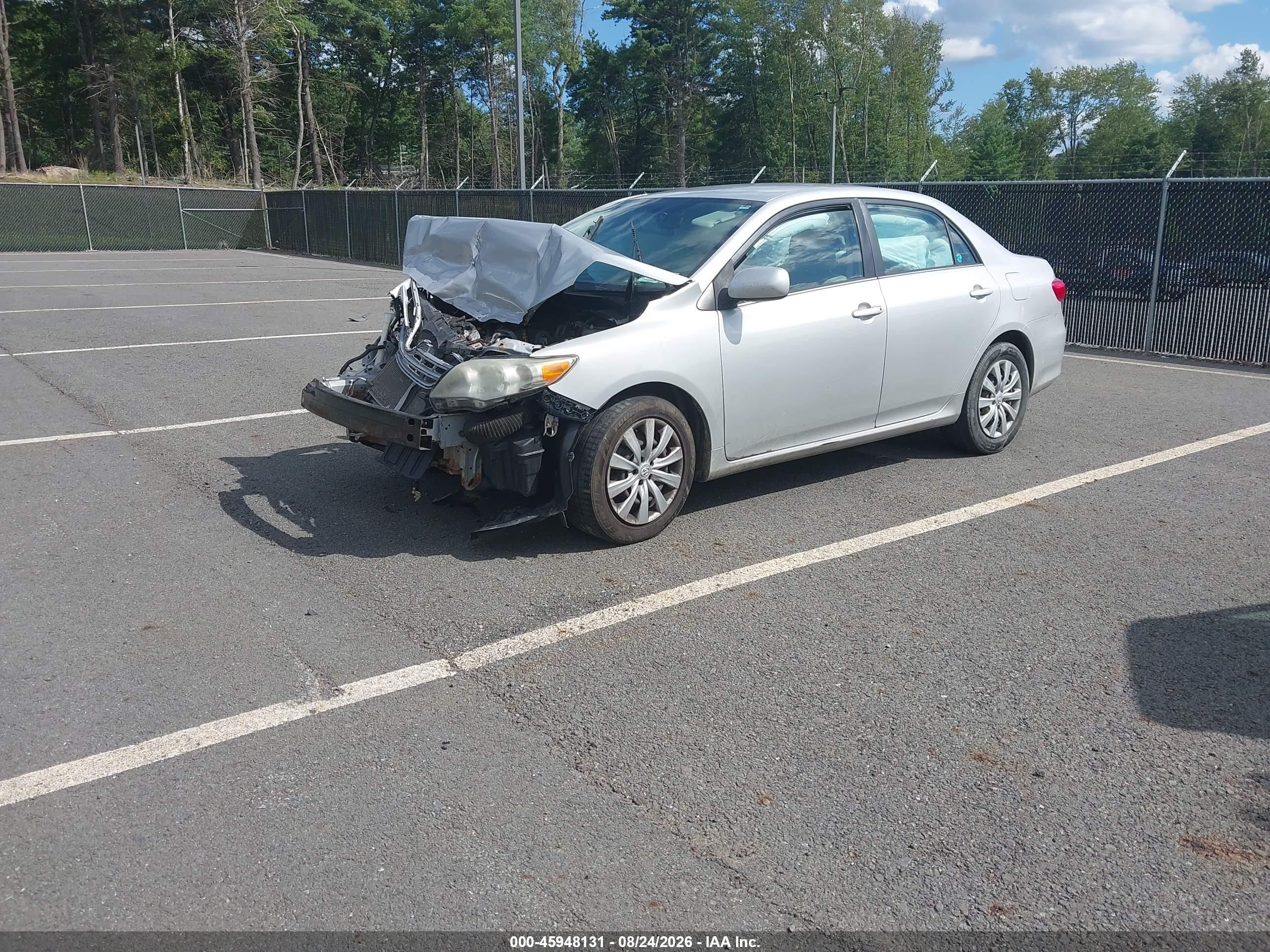 2013 Toyota Corolla Le Silver vin: 2T1BU4EE5DC962959